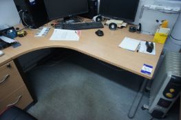 Oak effect radius desk with 2 various office chair