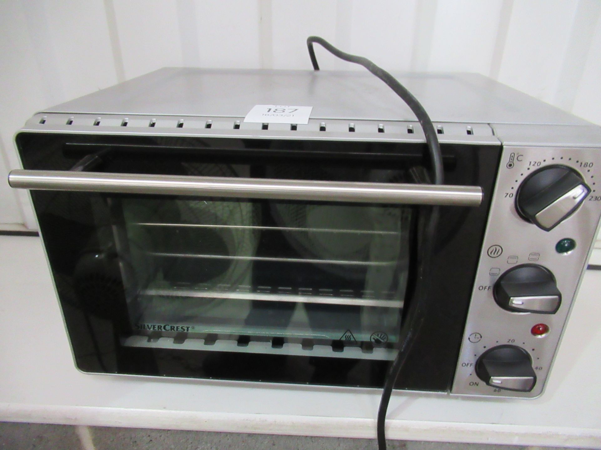 Silver Crest counter top mini oven, industrial hoover and 2 x fans. - Image 4 of 4