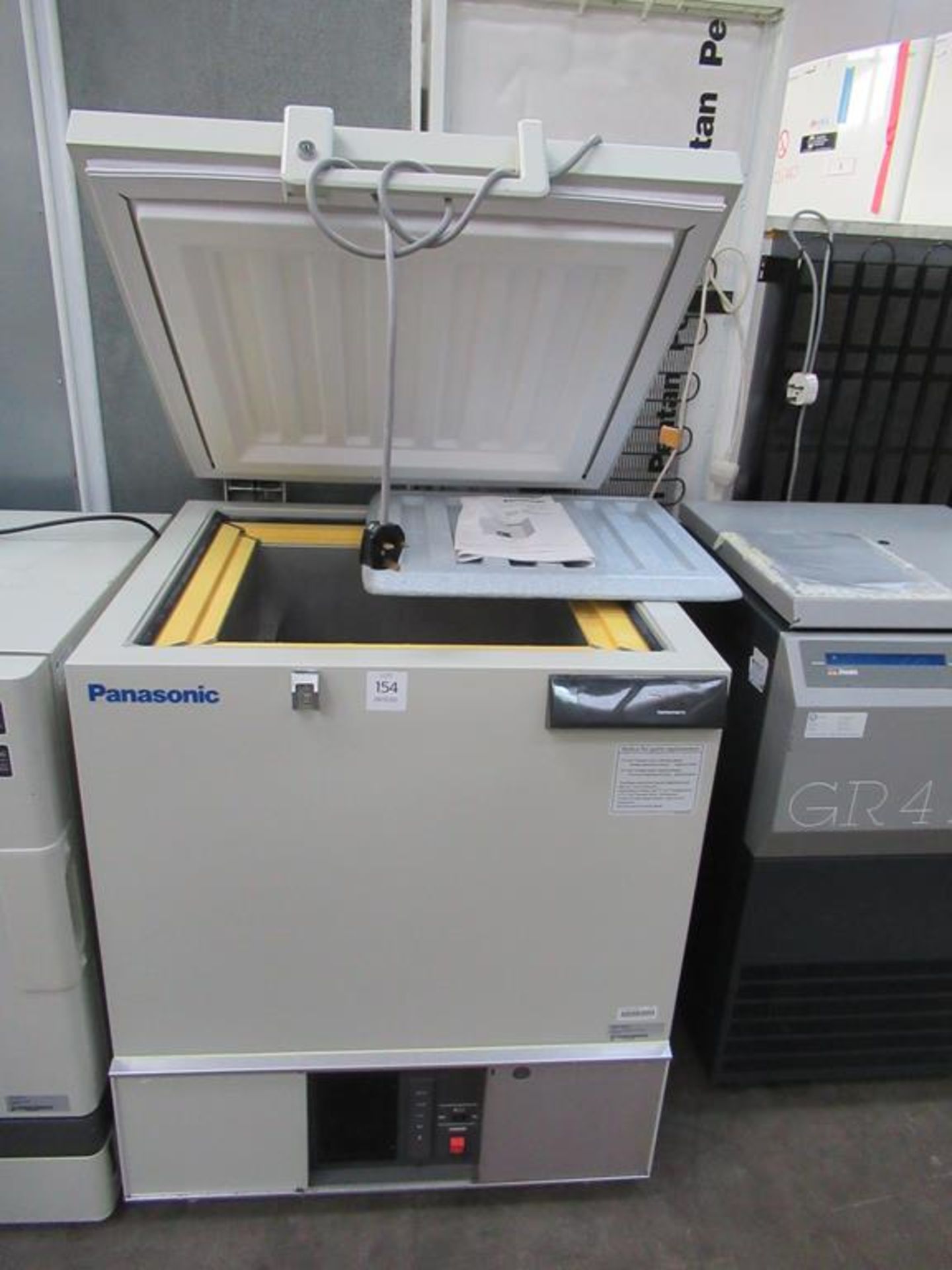 Panasonic MDF- 193-PE ultra low temperature freezer - Image 2 of 3