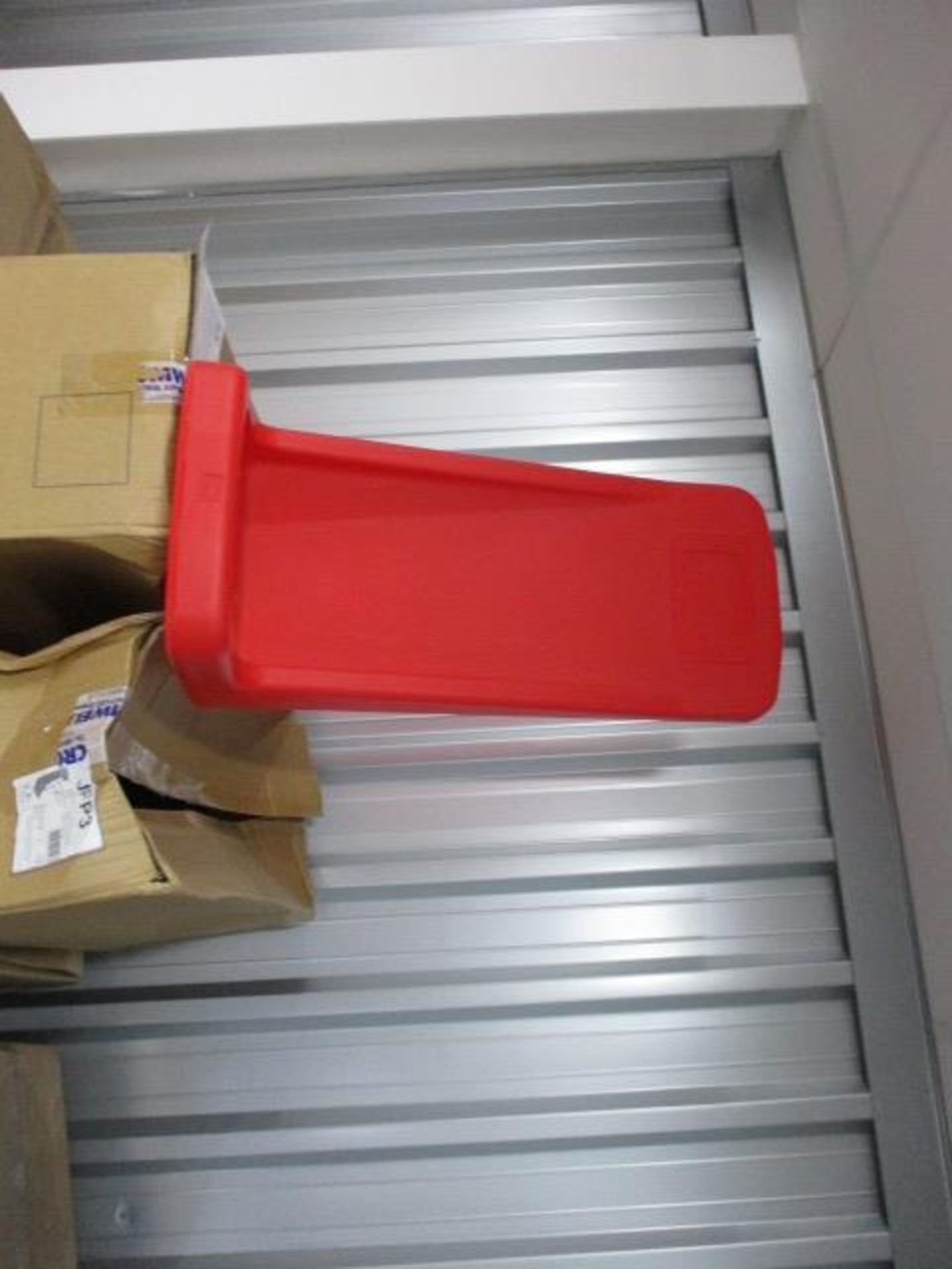 Fire extinguisher stands - Image 2 of 5