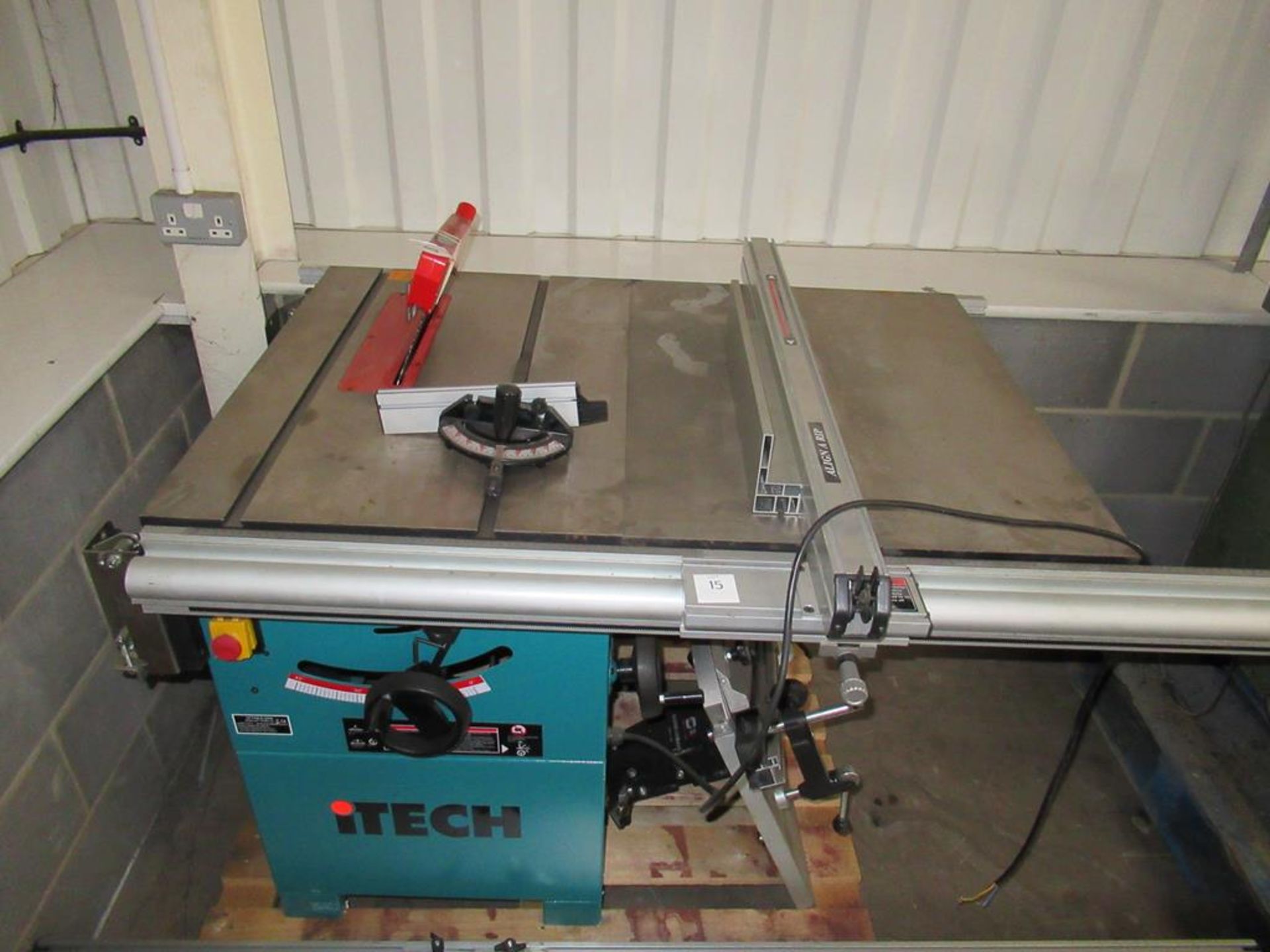 ITECH 01332 250mm Table Saw - Image 3 of 8