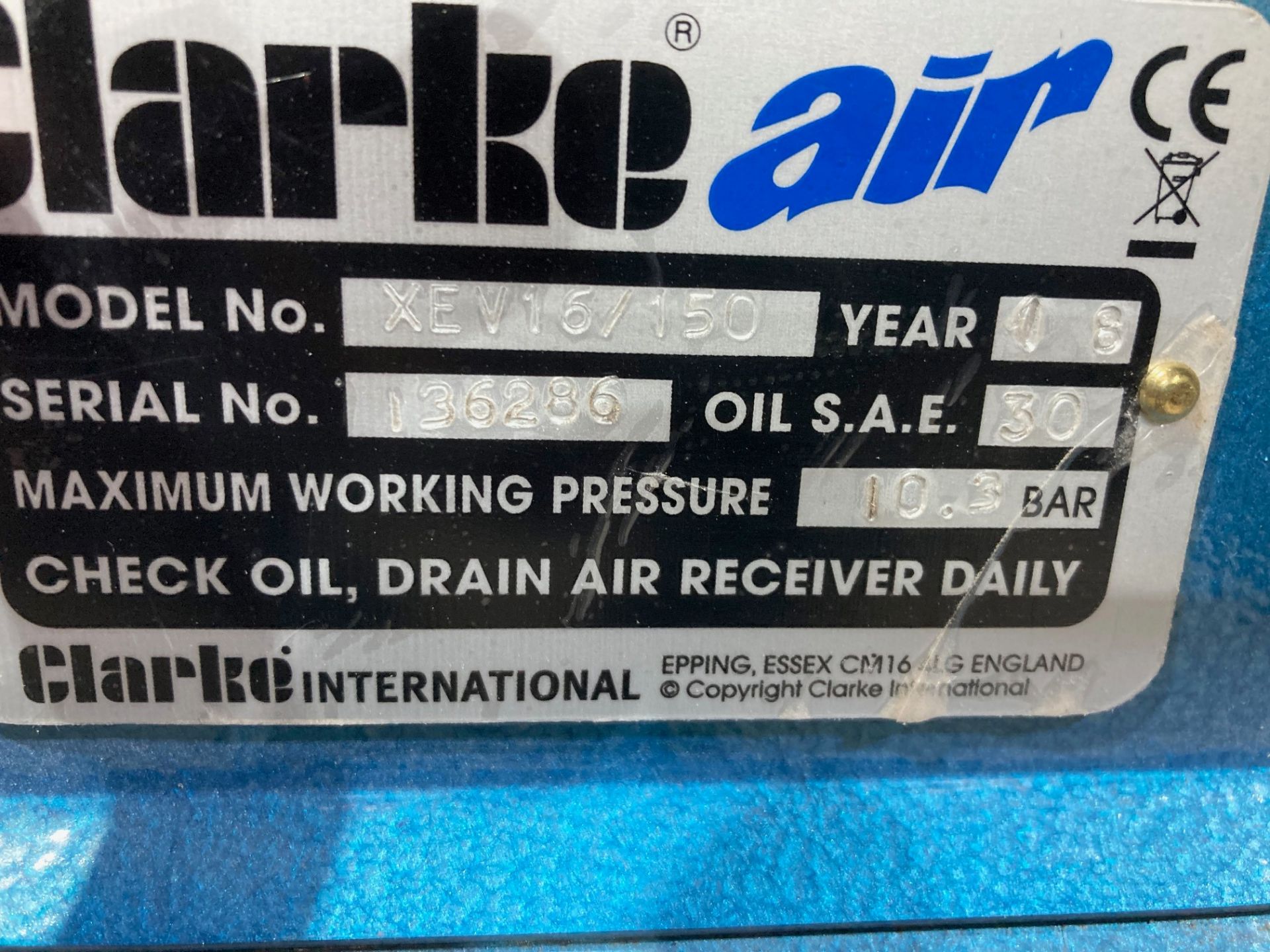 Clarke XEV16/150 240V Air Compressor - Image 2 of 2