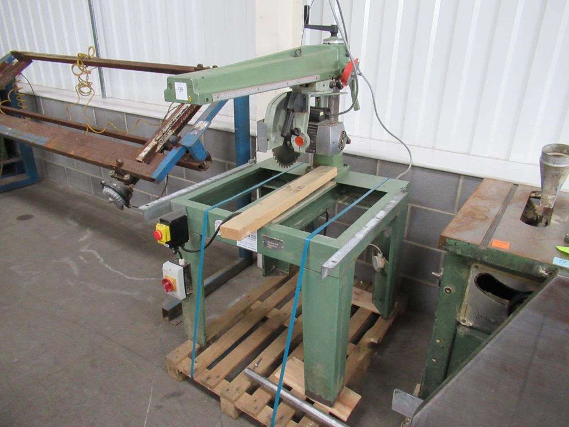 A rolessional radial arm cross cut saw, 415V, 3 phase. - Image 2 of 6