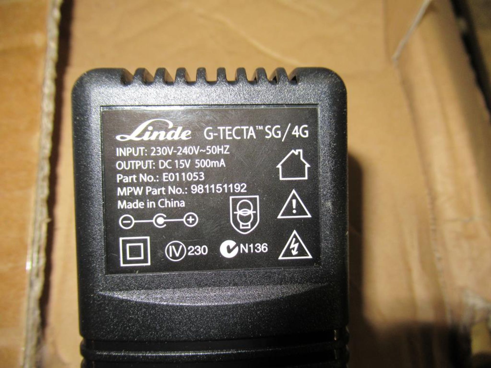 81x Australian Plug In Linear Mains Adaptor 15V DC 500mA 2.1x5.5.5mm DC Powerplug - Image 2 of 4