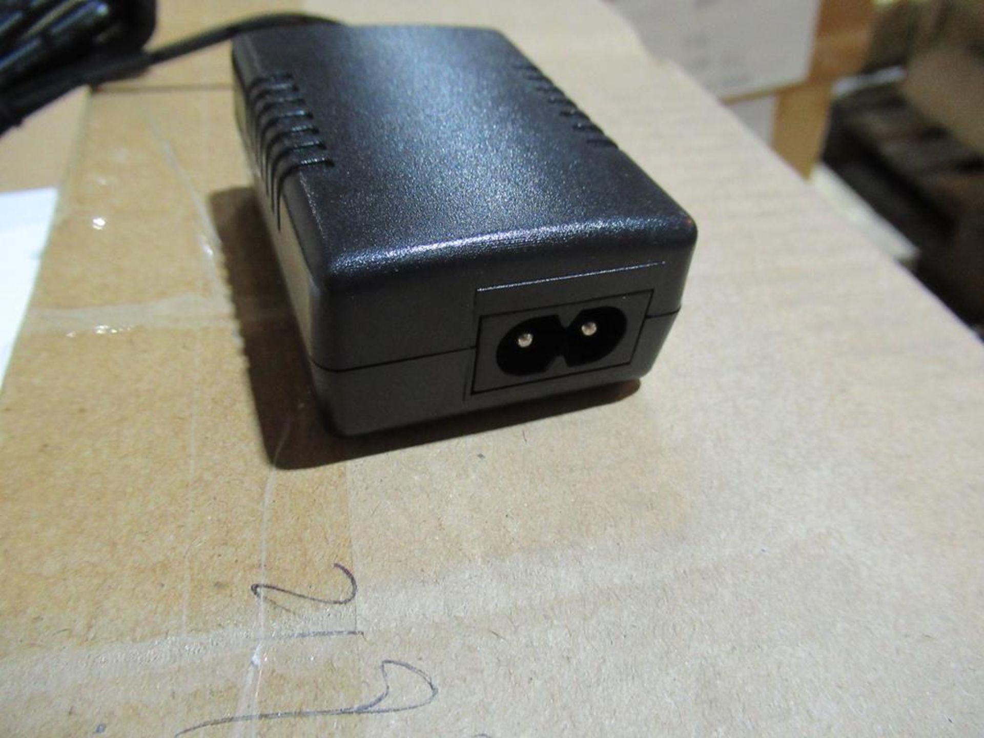 250x Switch Mode Power Supply 12V DC 1.25A 2.1x5.5.5mm DC Powerplug - Image 3 of 4