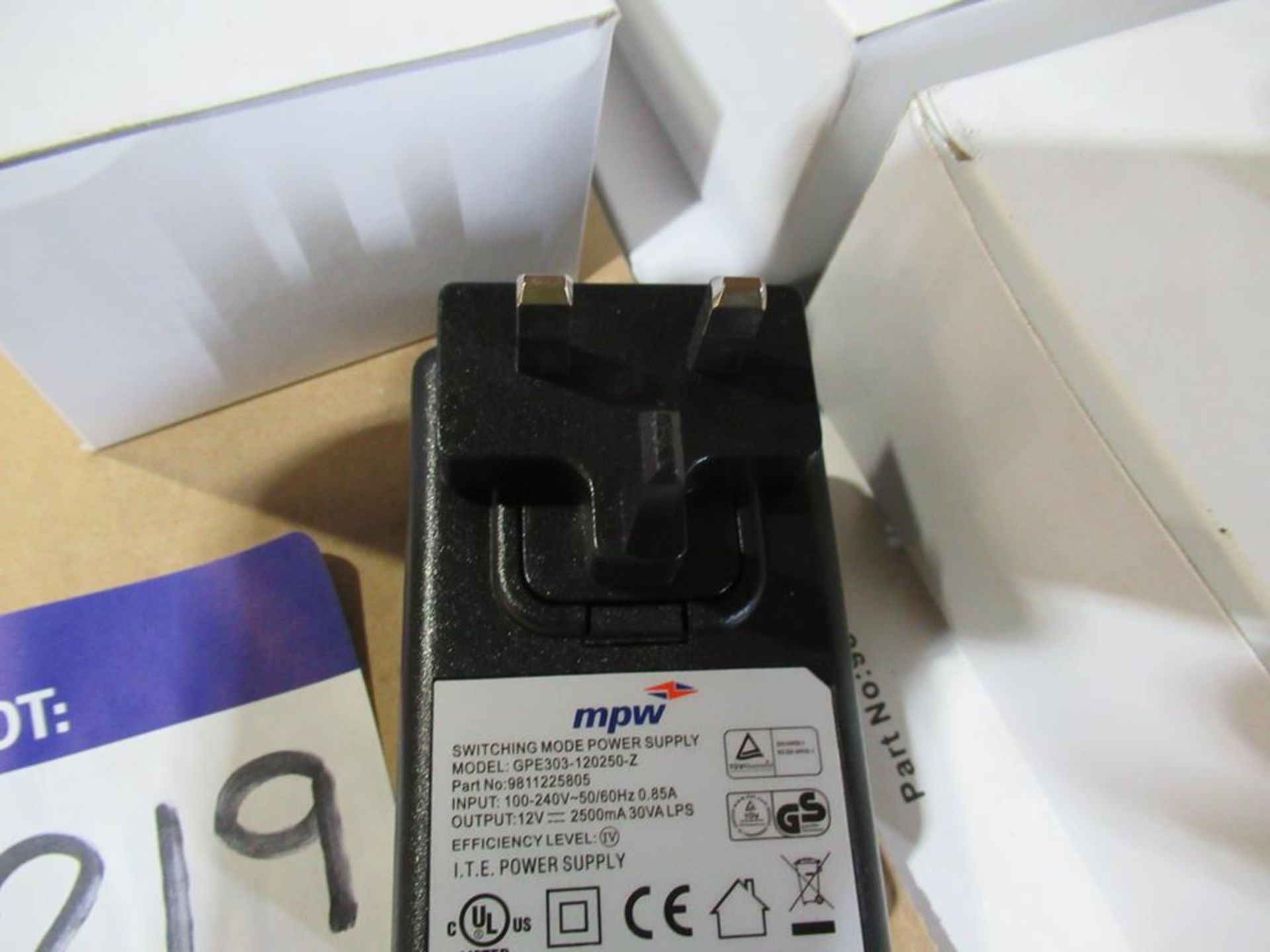 129x Switch Mode Power Supply 12V DC 2.5A 2.1x5.5mm DC Powerplug - Image 3 of 4