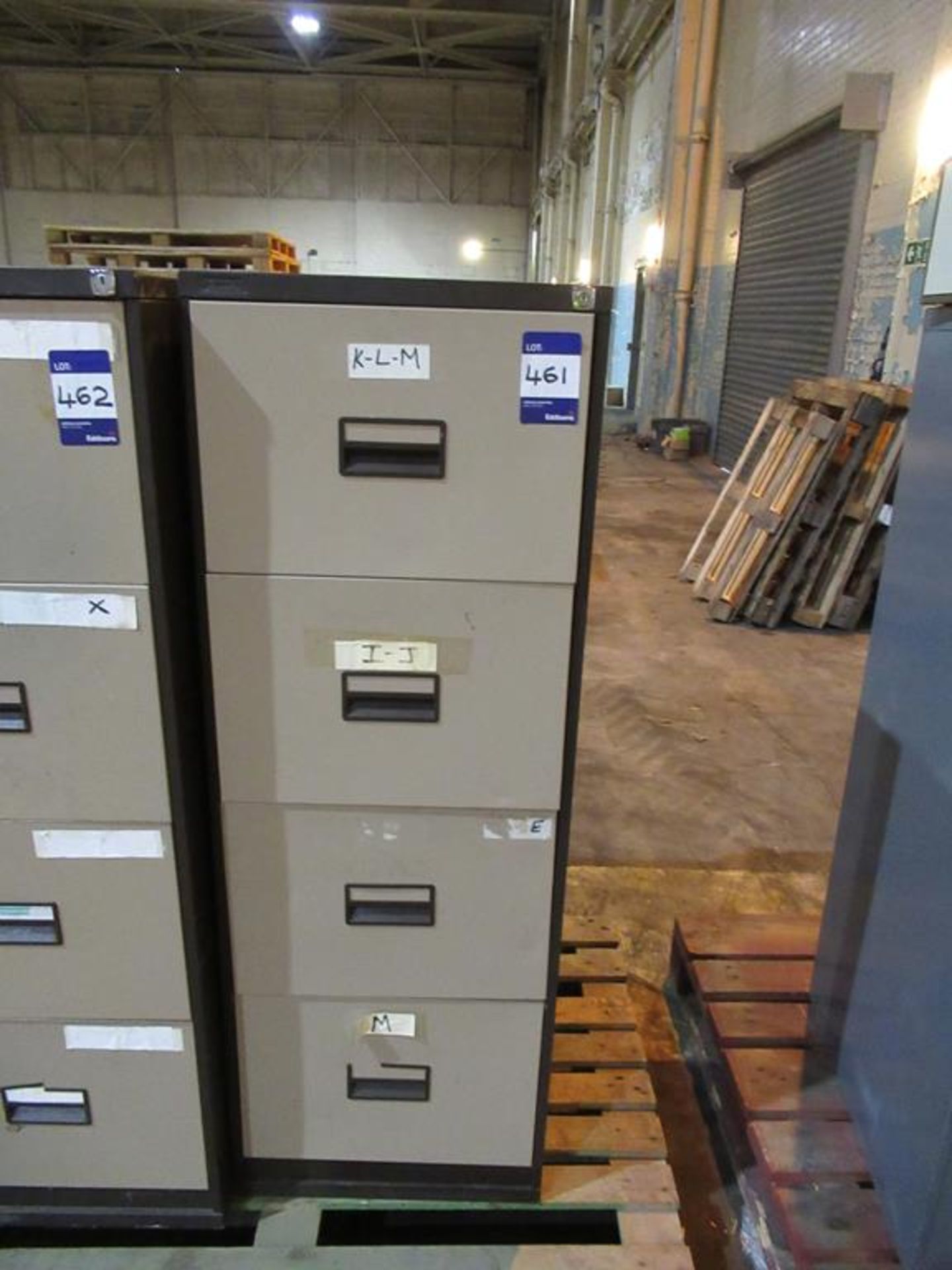 1x 4 Drawer Filing Cabinet