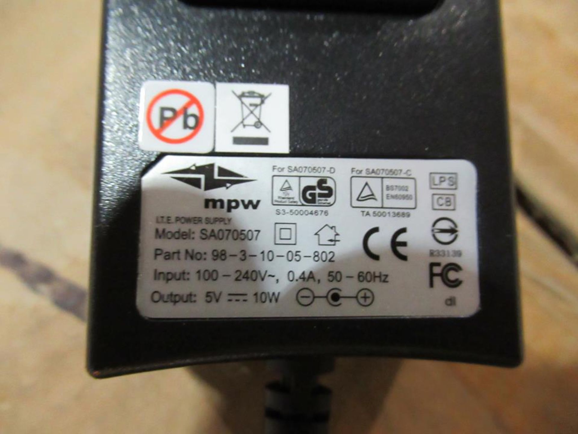 180x USA Plug In Switch Mode Mains Adaptor 5V 2A 2.1x5.5mm DC Powerplug - Image 2 of 4