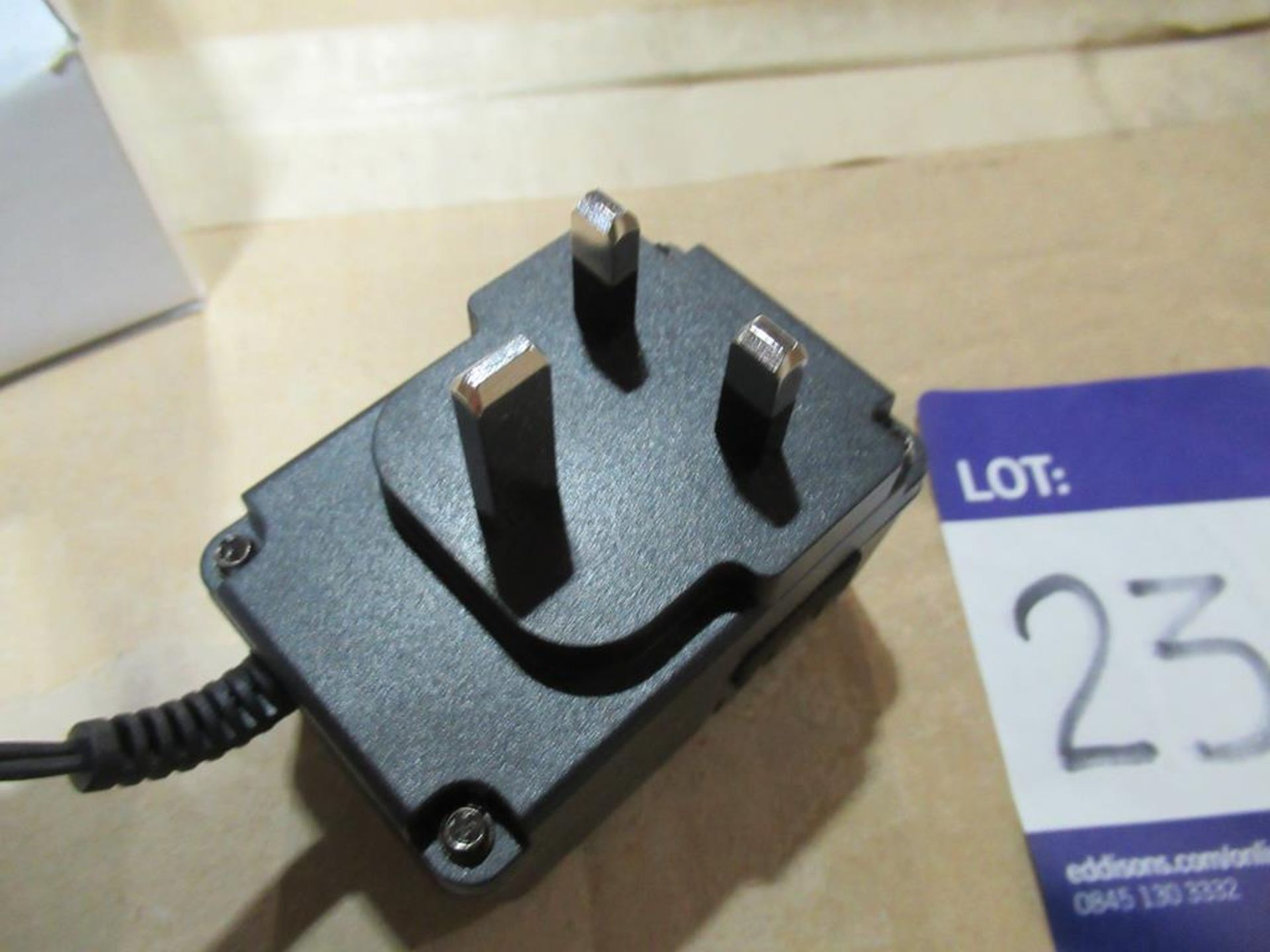 180x UK Linear Plug In Mains Adaptor 9V AC 500mA 2.1x5.5mm DC Powerplug - Image 3 of 4