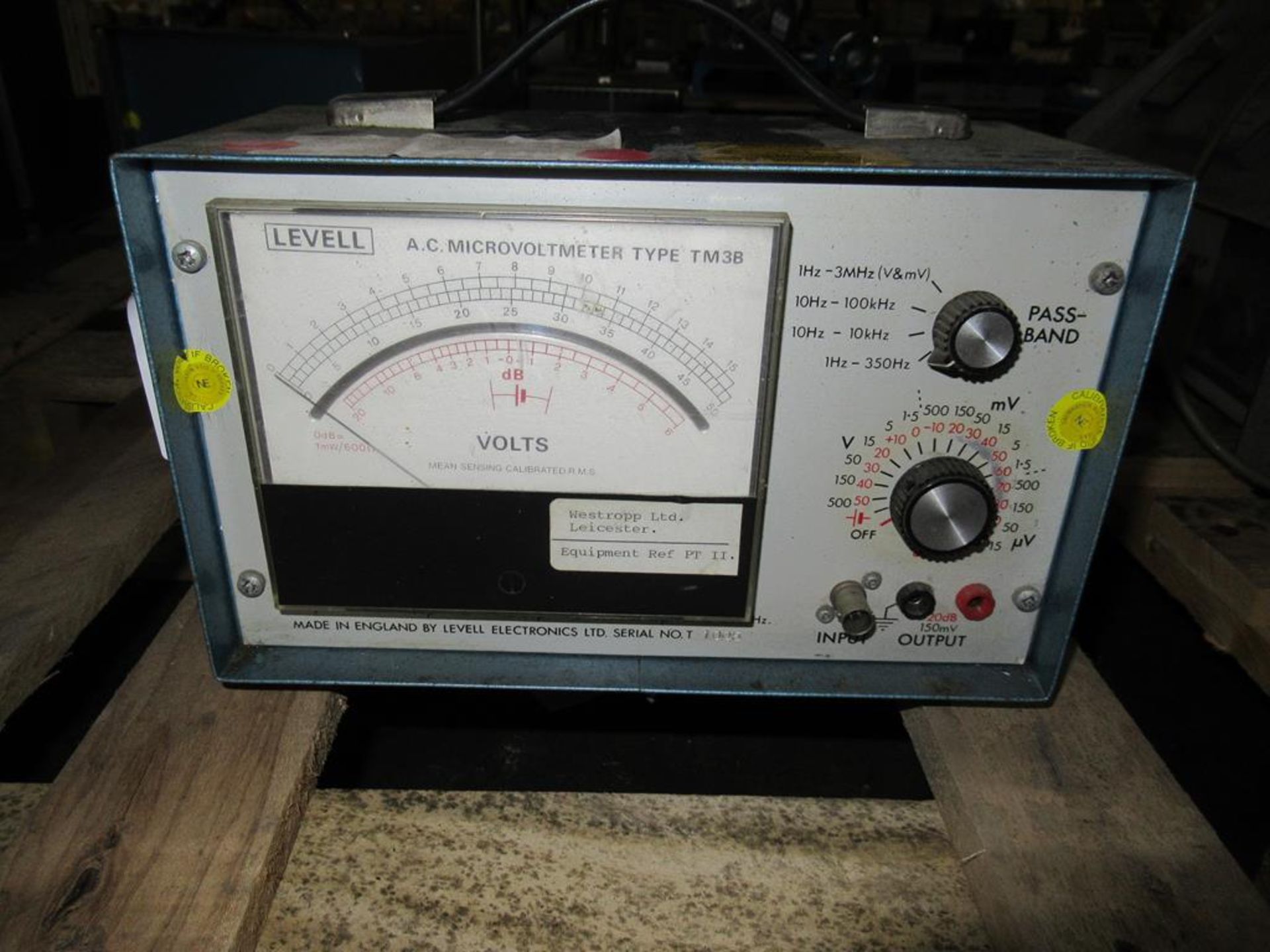 1x Levell Microvoltmeter TM3B