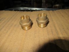 Approx. 500 Endfeed Brass Coupler 15mm x ½” Male Iron