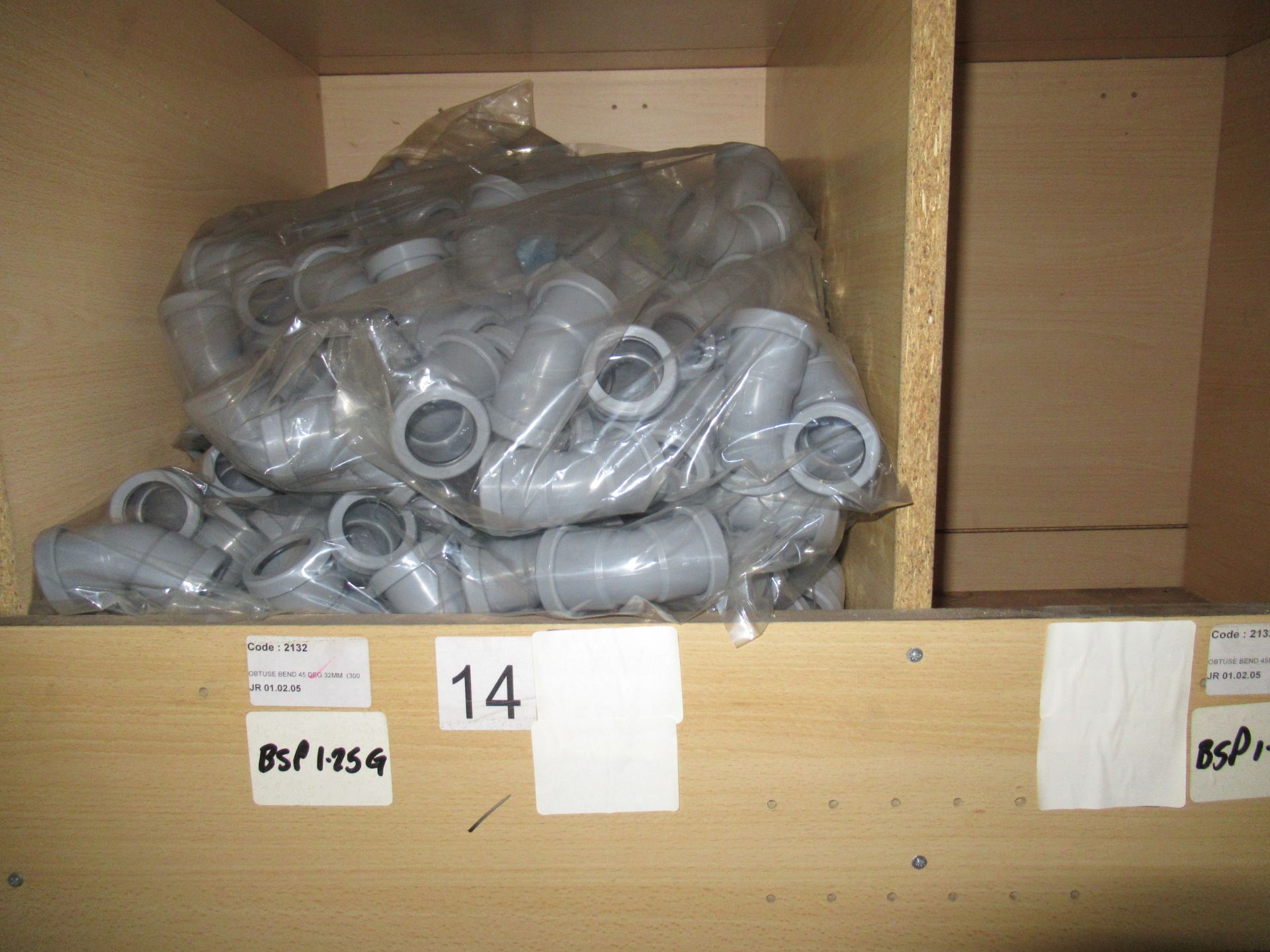 Contents to Wood Storage Unit to include Various Plastic Fittings including 32mm Straight - Image 2 of 3