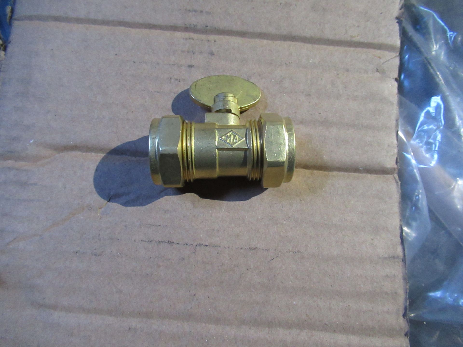 Approx. Quantity 200 22mm Brass Gas Valves - Image 2 of 2