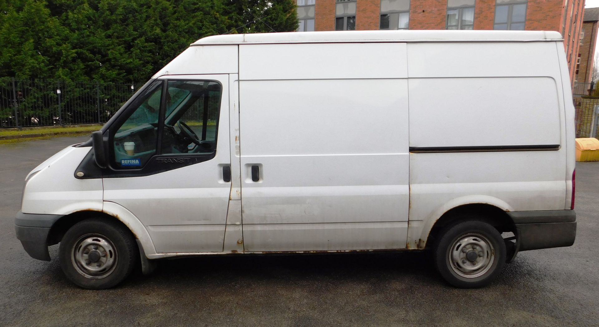 Ford Transit T280 TDCI 85ps SWB FWD Medium Roof Van, registration SN09 FPA, first registered 11 May - Image 3 of 9