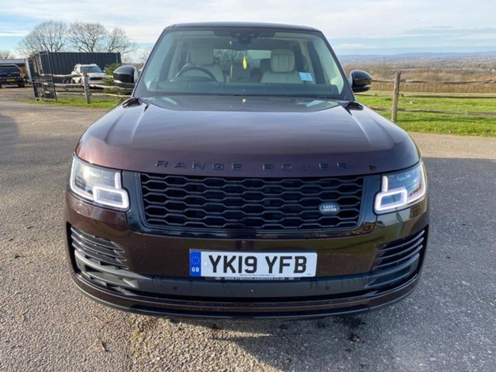 LAND ROVER Range Rover Autobiography 4.4 SDV8 LWB - Image 6 of 17