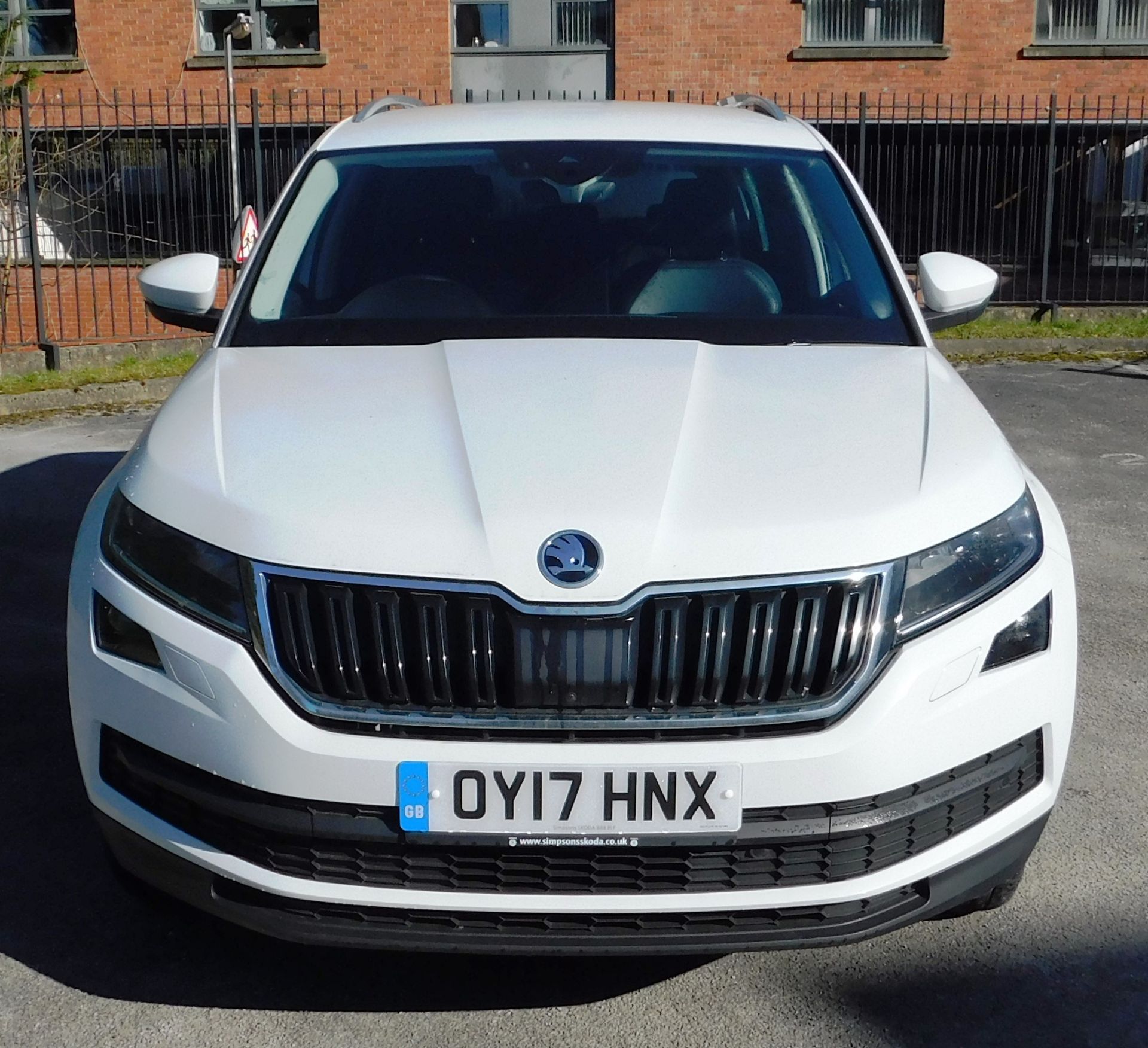 Skoda Kodiaq 2.0 TDI SCR-S 150PS 7 Seat Auto with leather seats, parking assist camera, satellite - Image 2 of 11