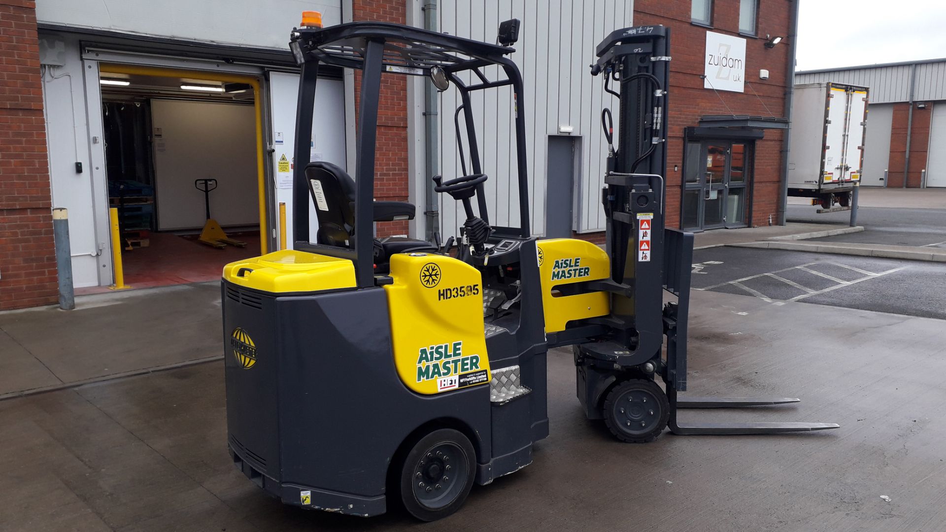 Aisle Master 15NE Electrical Forklift Truck Serial - Image 12 of 21