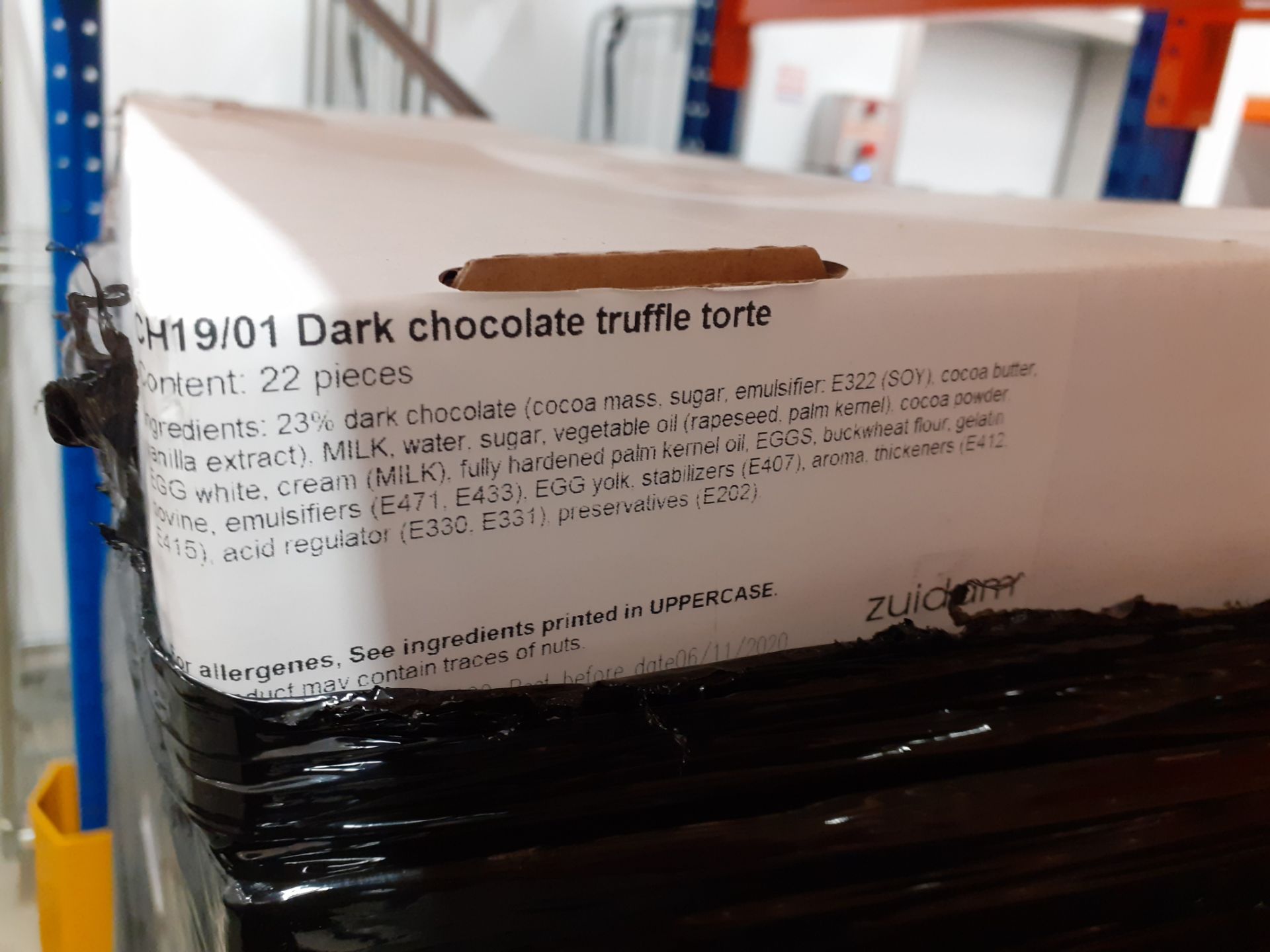 220 x CH19/01 Dark chocolate truffle torte (22) NG - Image 3 of 3