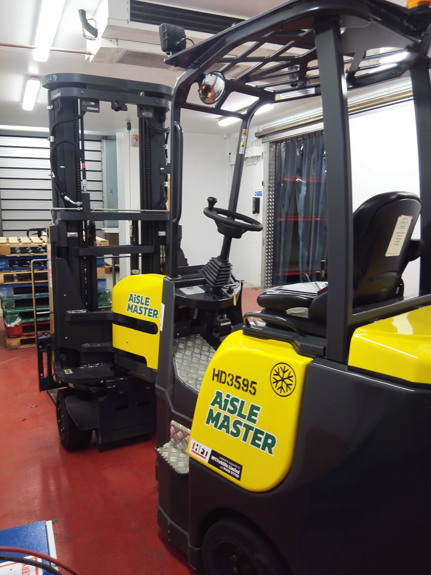 Aisle Master 15NE Electrical Forklift Truck Serial - Image 4 of 21