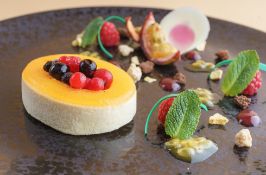 19 X FR19/02 Passion fruit mousse with forest frui