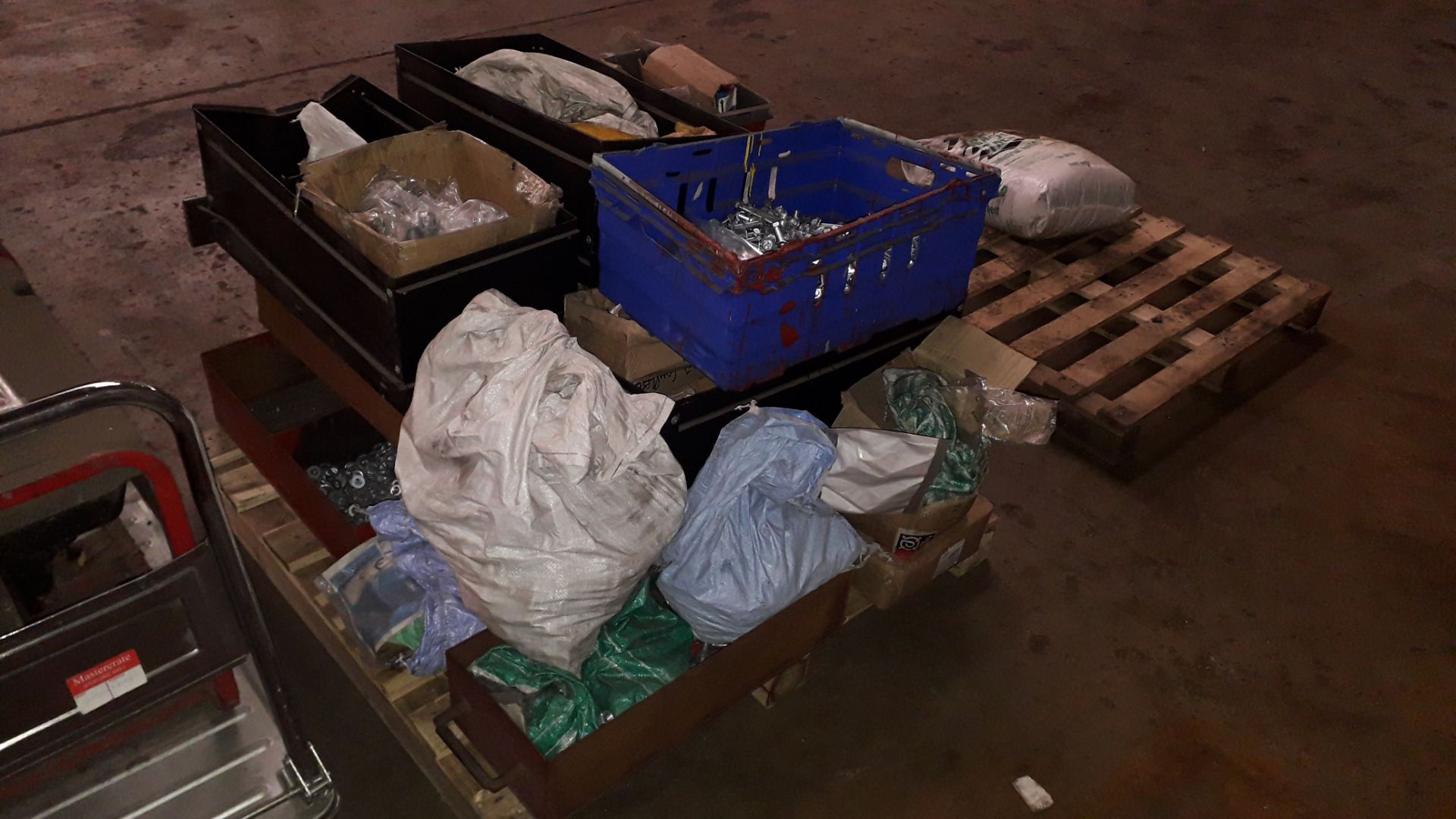 Pallet Containing Various Nuts, Bolts, Washers etc. - Image 3 of 4