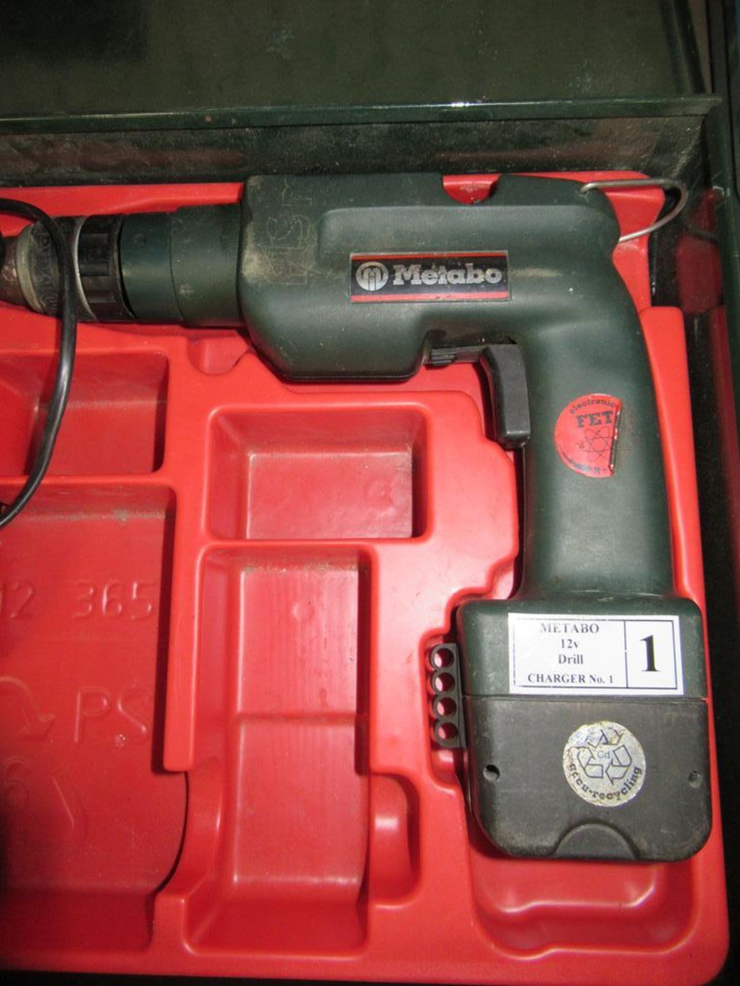 Metabo BEAK 92/R cordless drill with charger in case - Image 2 of 3
