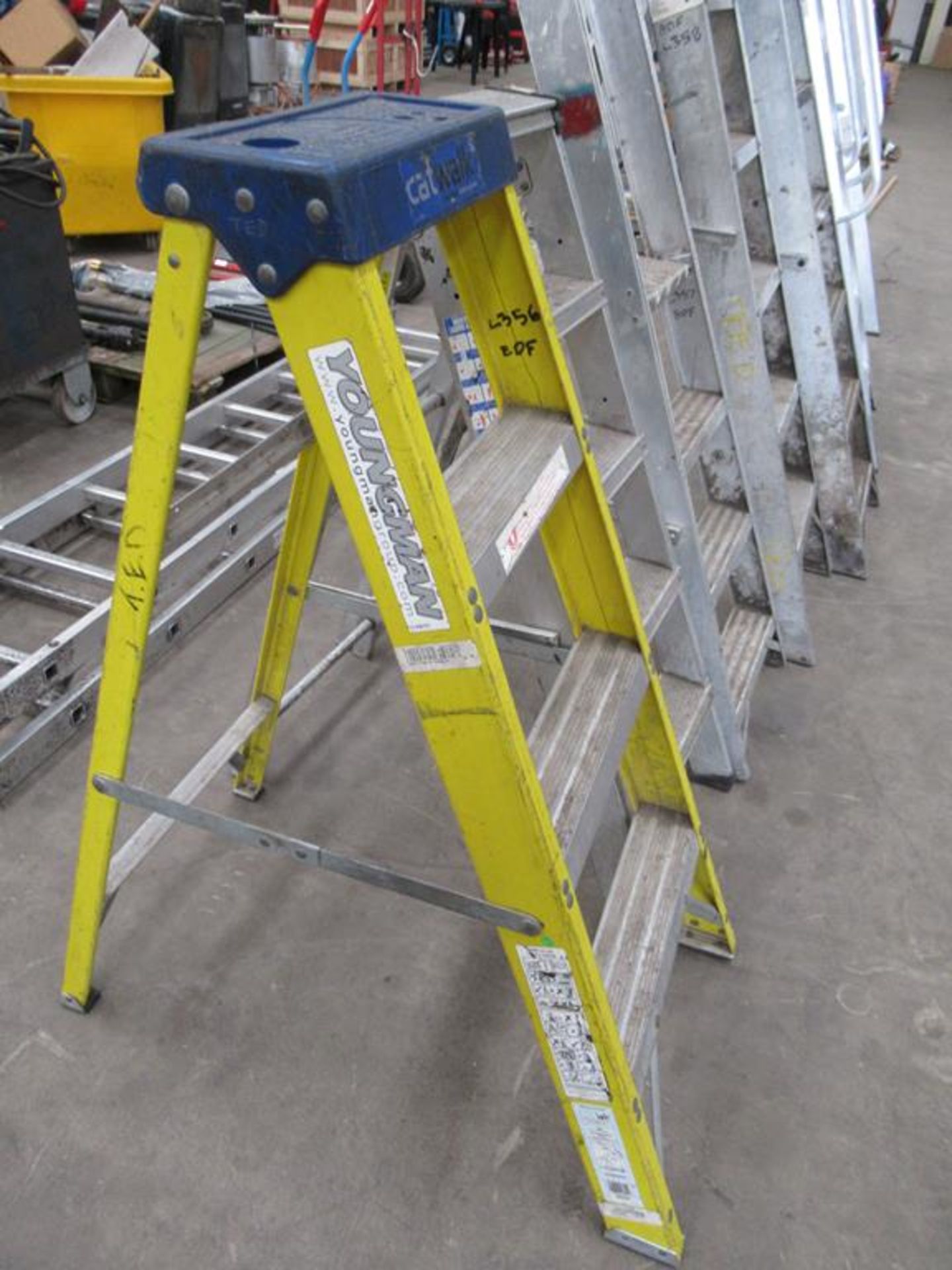 5 Various Step Ladders - Image 2 of 2