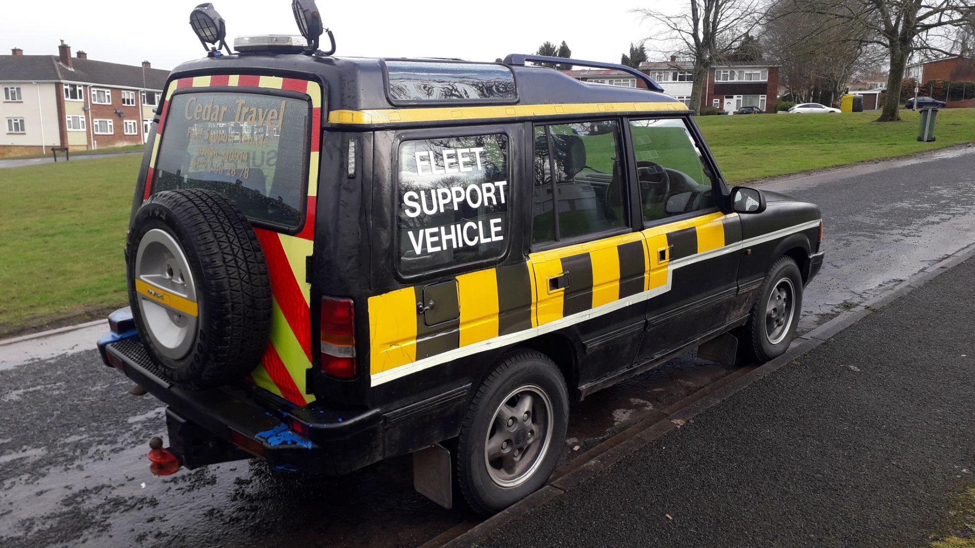 Land Rover Discovery 4.0 ES V8 Auto Petrol, regist - Image 7 of 28