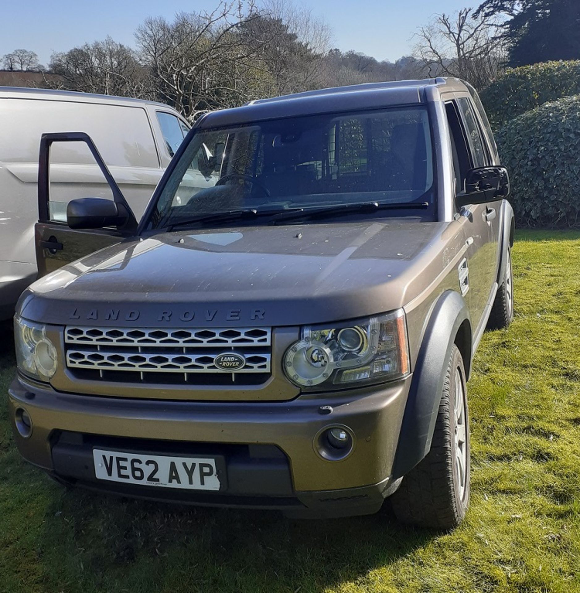 Land Rover Discovery 4 SDV6 Commercial 4x4, Regist - Image 9 of 9