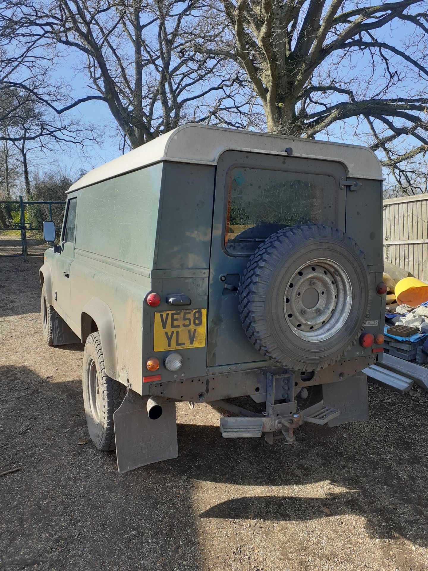 Land Rover Defender 110 Hard Top, Registration VE5 - Image 5 of 17