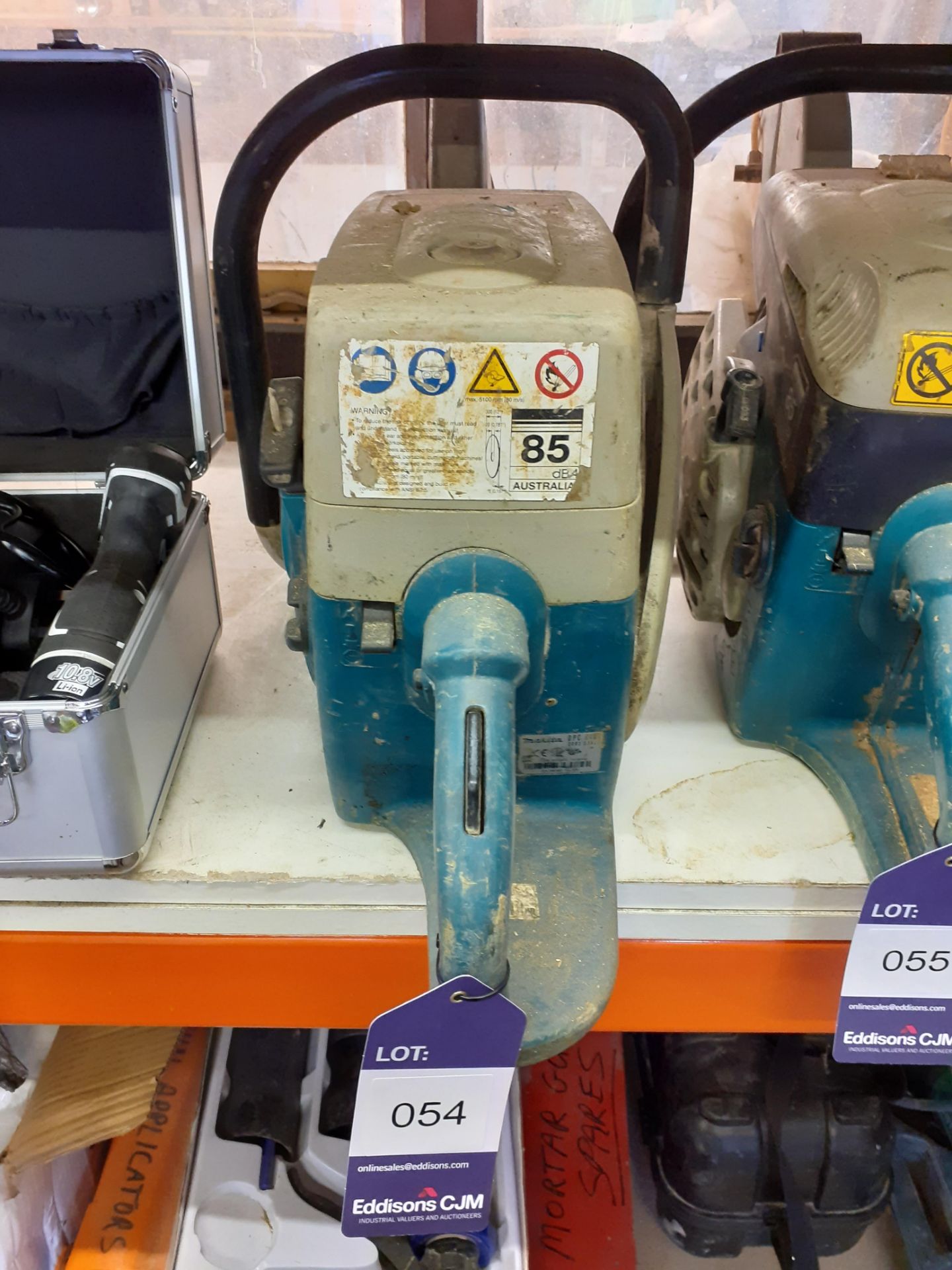 Makita DPC 6410 Petrol Disc Cutter