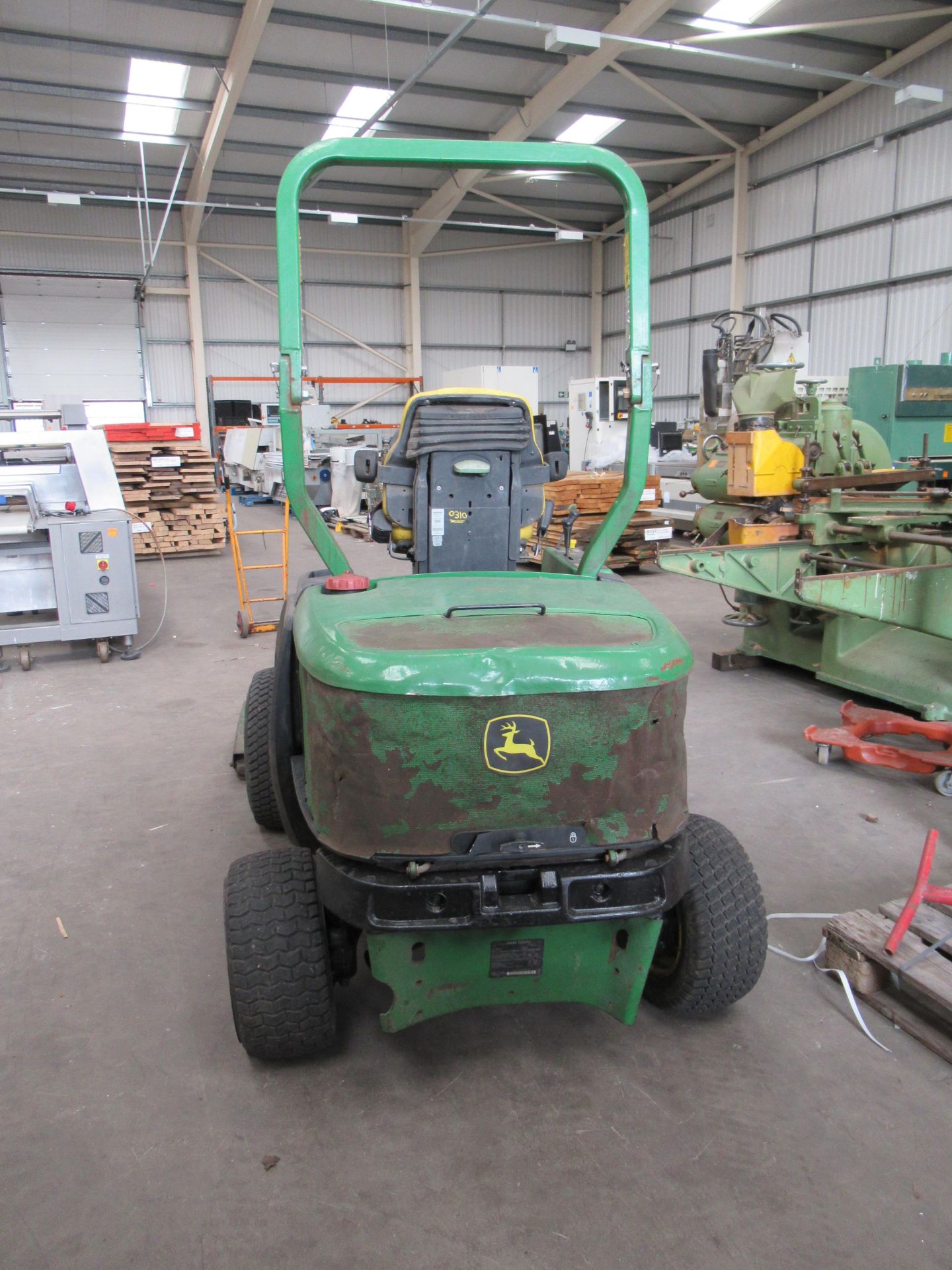 John Deere F1400 Ride on Lawnmower - Image 3 of 25