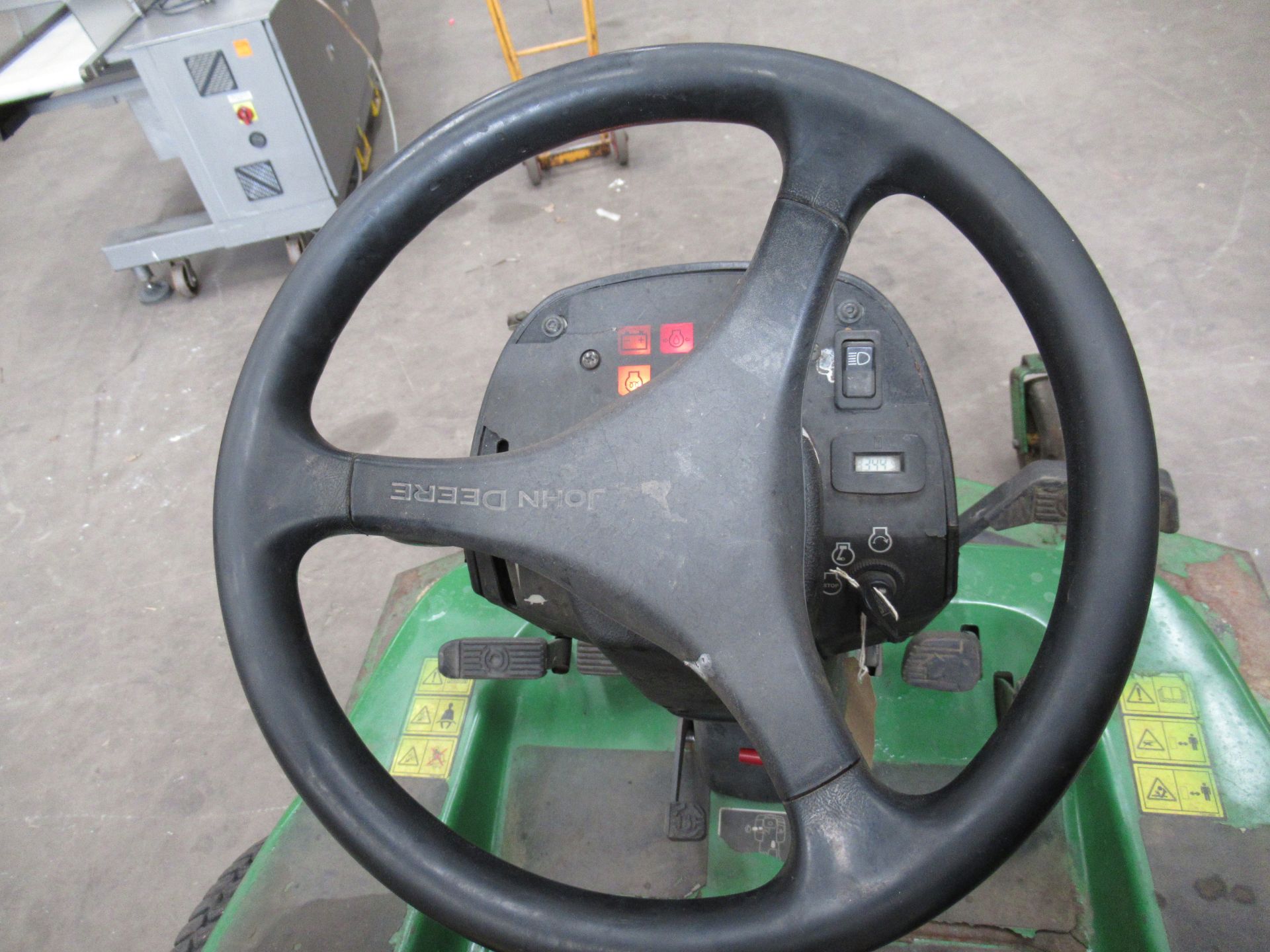 John Deere F1400 Ride on Lawnmower - Image 8 of 25