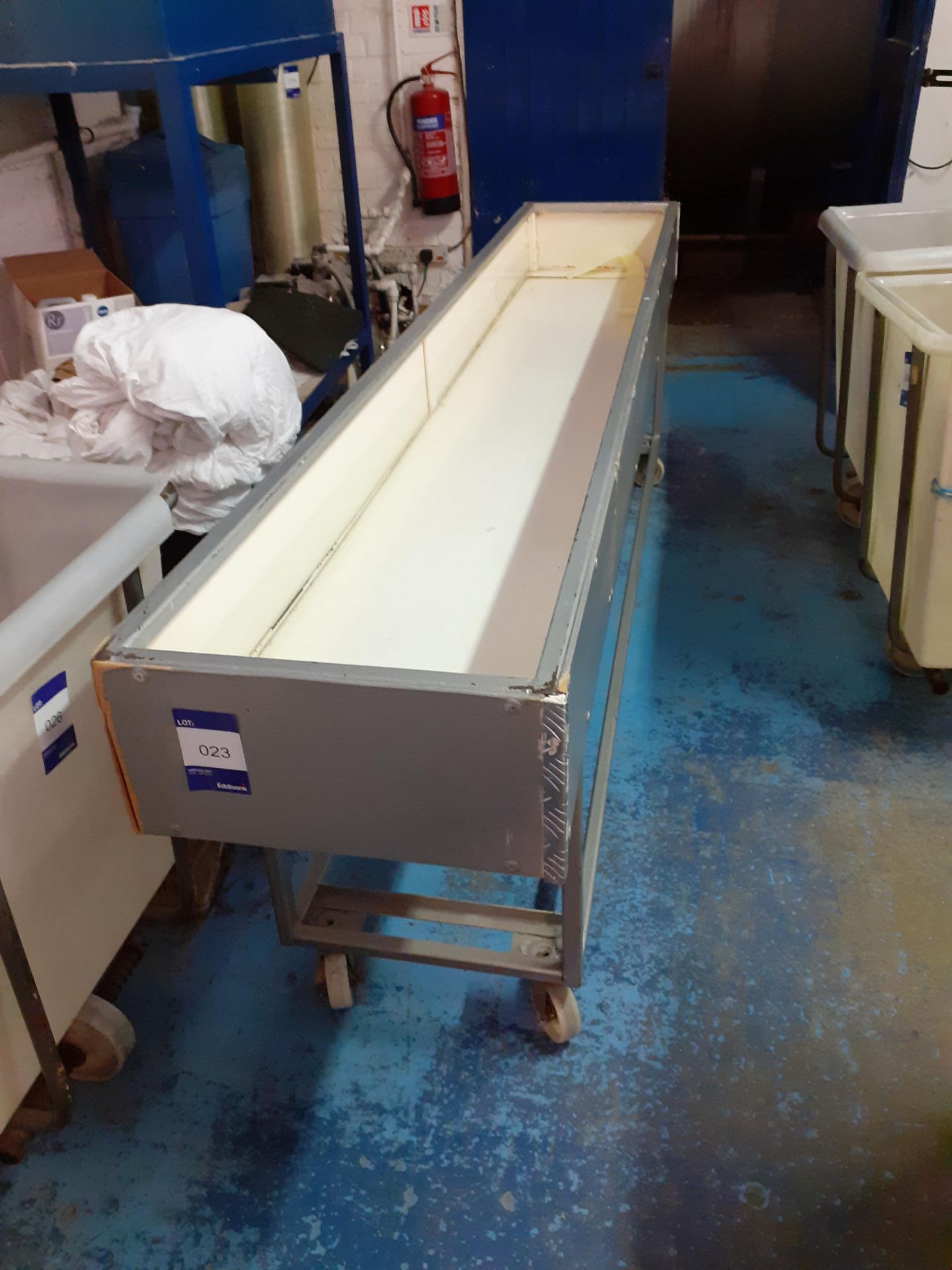 Steel Trough on Wheels, 2550mm