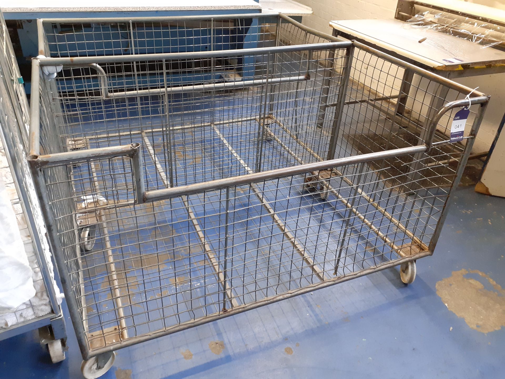 2 Steel Horizontal Laundry Trolleys