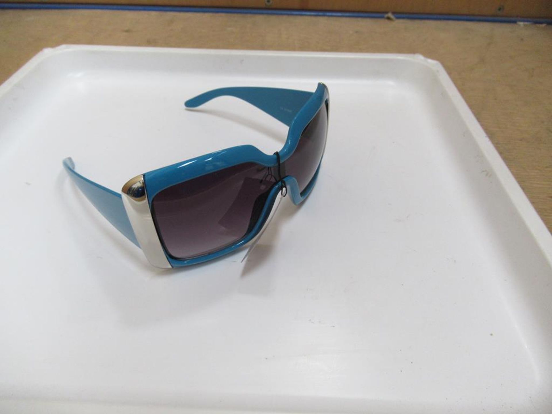 Approx 250 x Gucineri T001 Designer Sunglasses