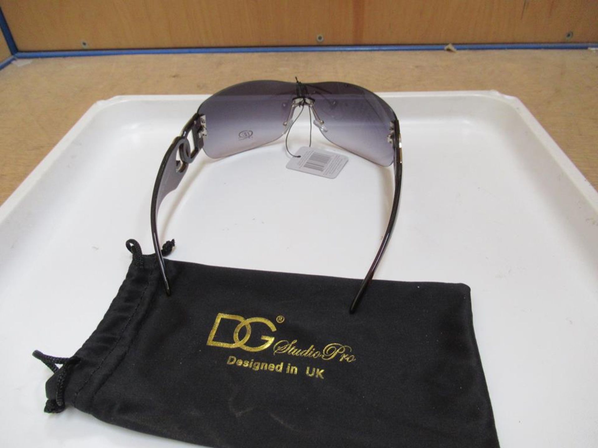 Approx 300 x DG Studio Pro MJ19 Designer Sunglasses - Image 3 of 4