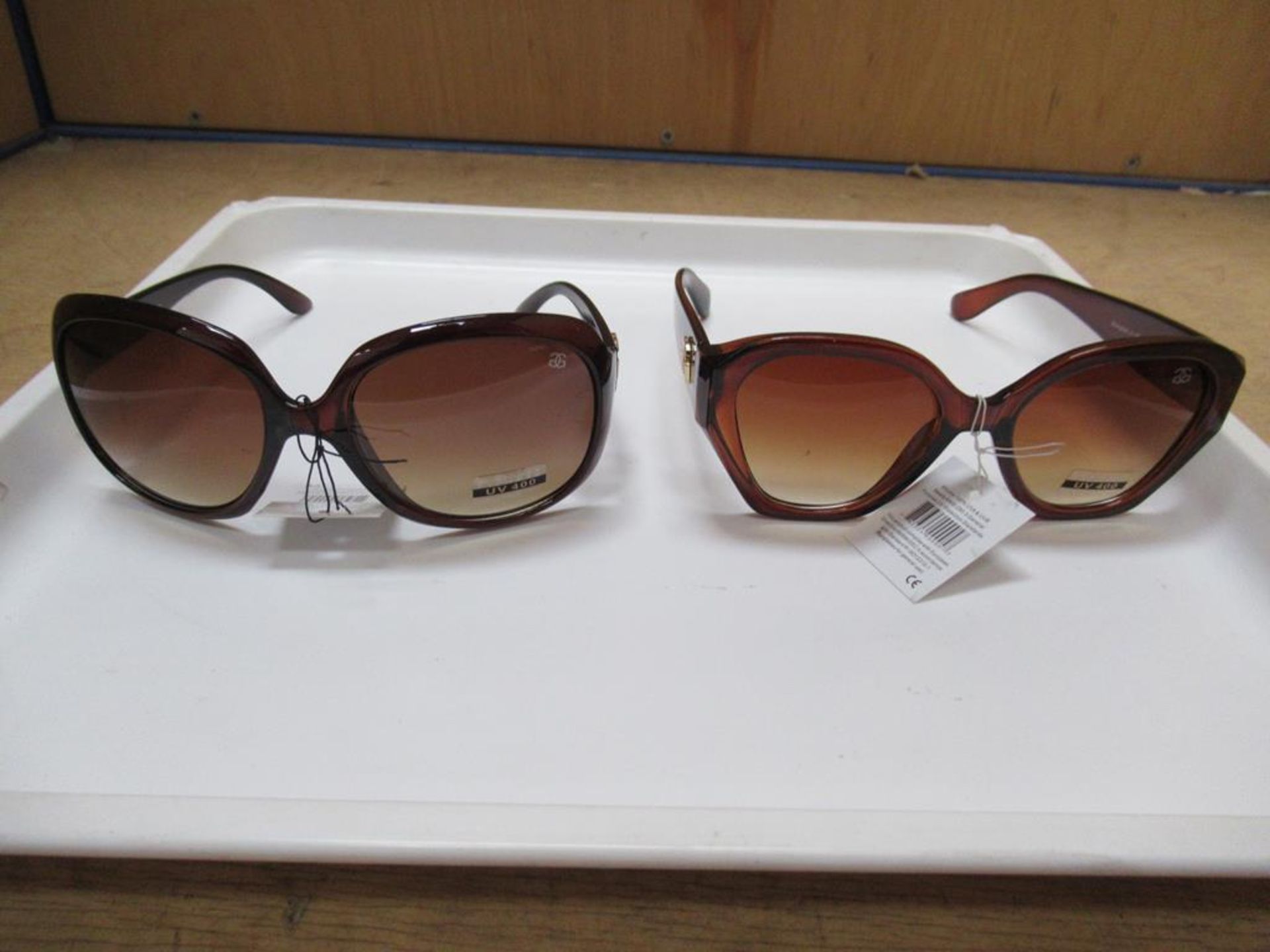 Approx 300 x Various Gucineri Designer Sunglasses