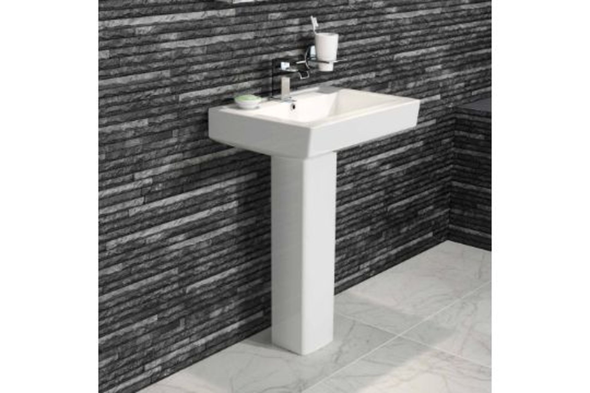 New Belfort Pedestal Basin Set RRP £379.99 Manufactured From High Quality White Vitreous China