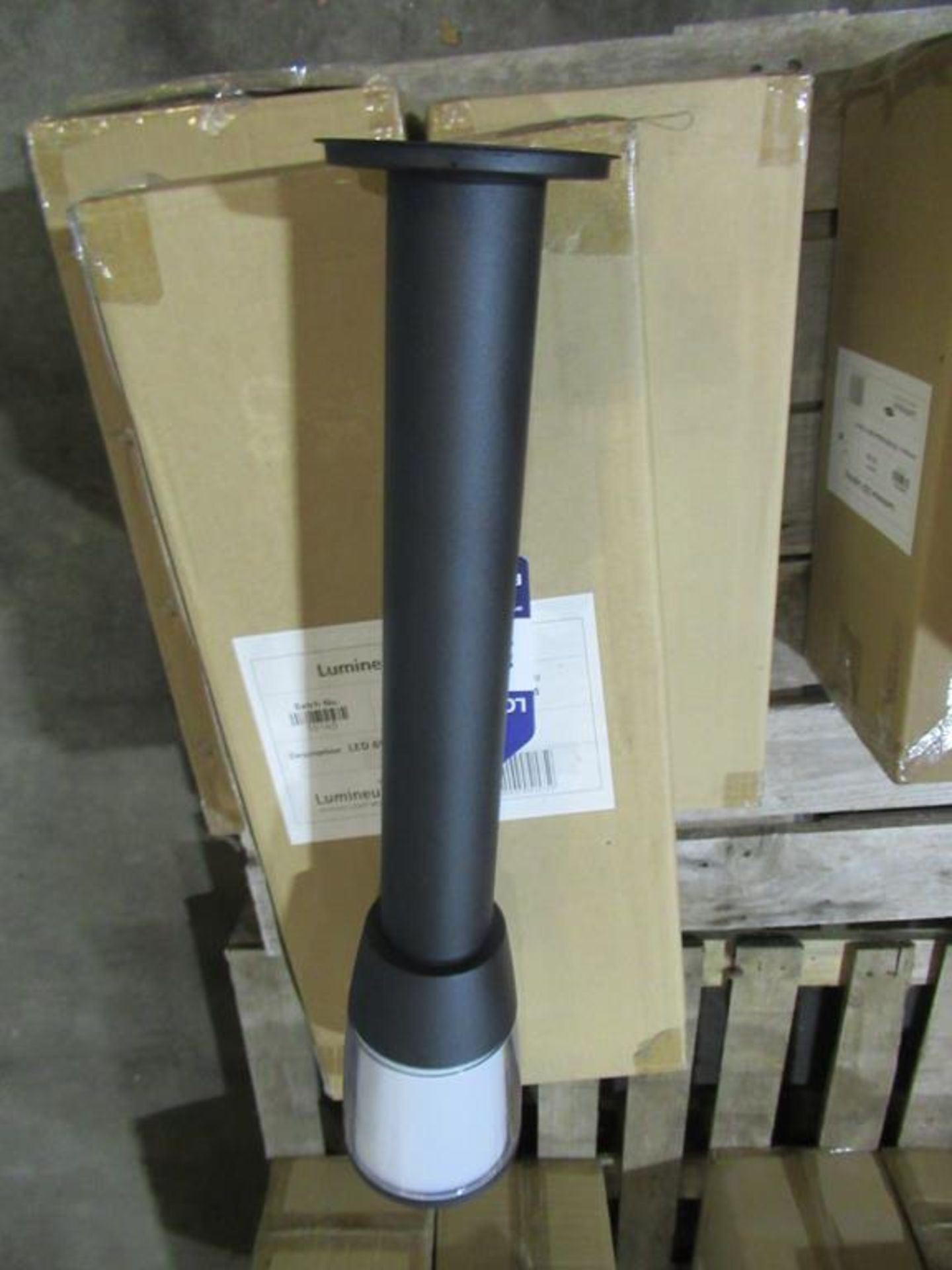 12 x LED 6W Bollard 520mm OEM Trade Price £ 420 - Image 3 of 3