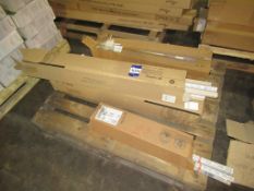 4 x Osram Delux L 80W 2G11 4000K, 38 x GE T8 Tubes 1050mm, 15 x GE T5 Longlast P/N: 320322, Mix of