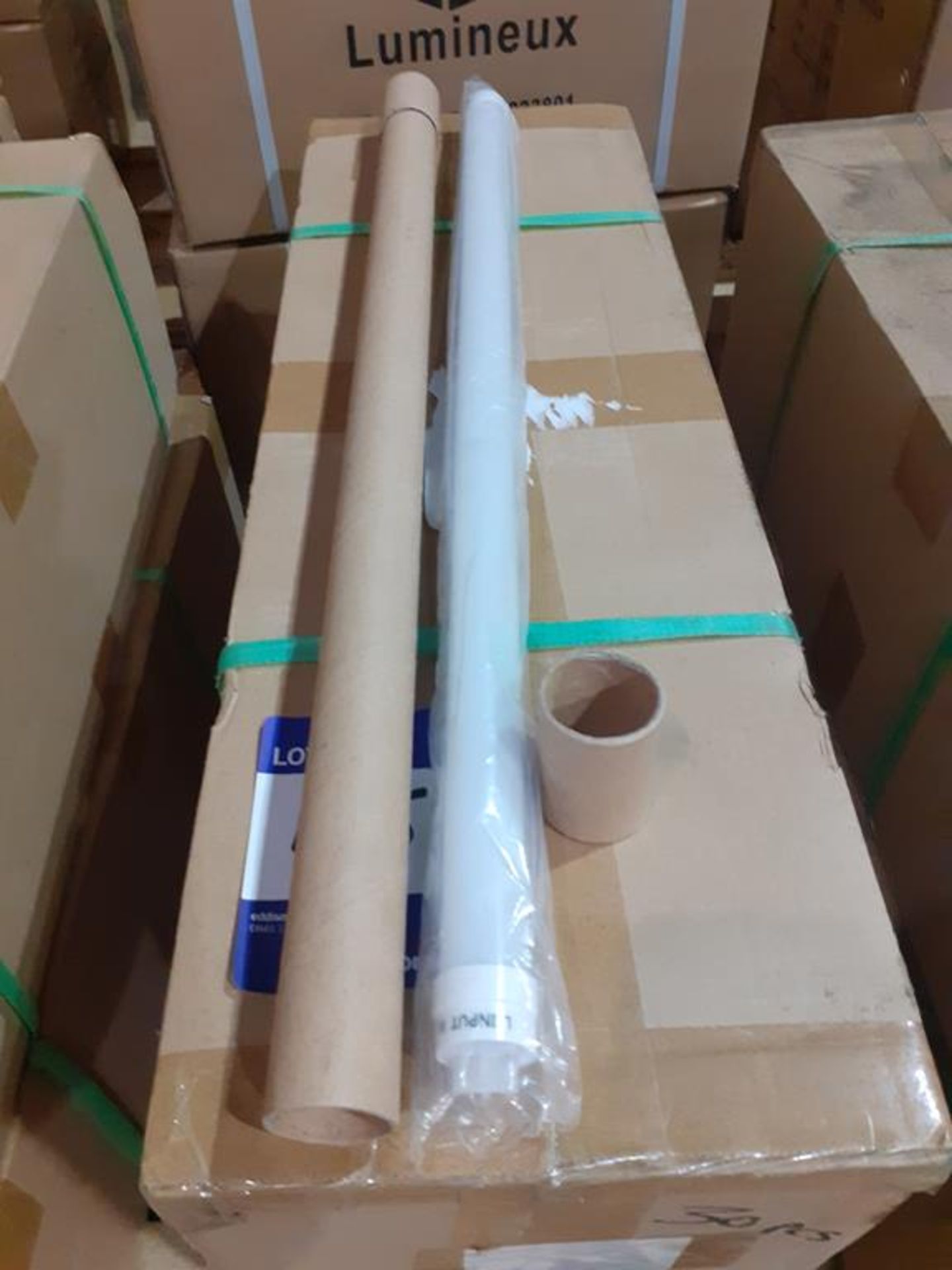 60 x Lumineux 2ft LED Tube 10W 4000K 1050lm 85-265V OEM Trade Price £ 440 - Image 2 of 2