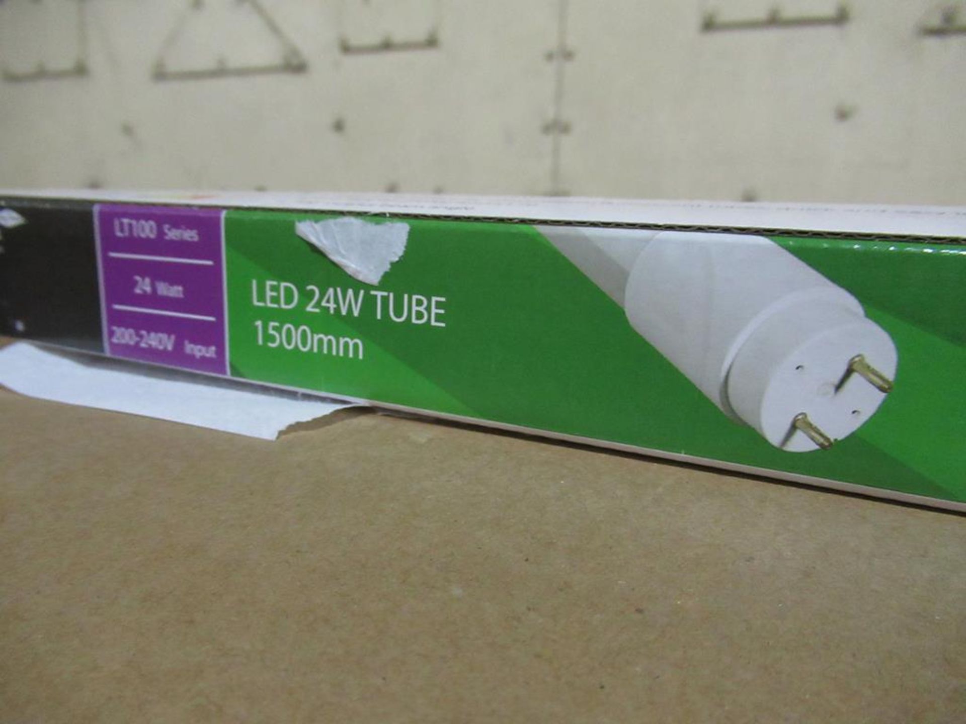 50 x Lumineux LED 24W Tube 1500mm 4000K PE Coated Glass OEM Trade Price £835 - Image 3 of 5