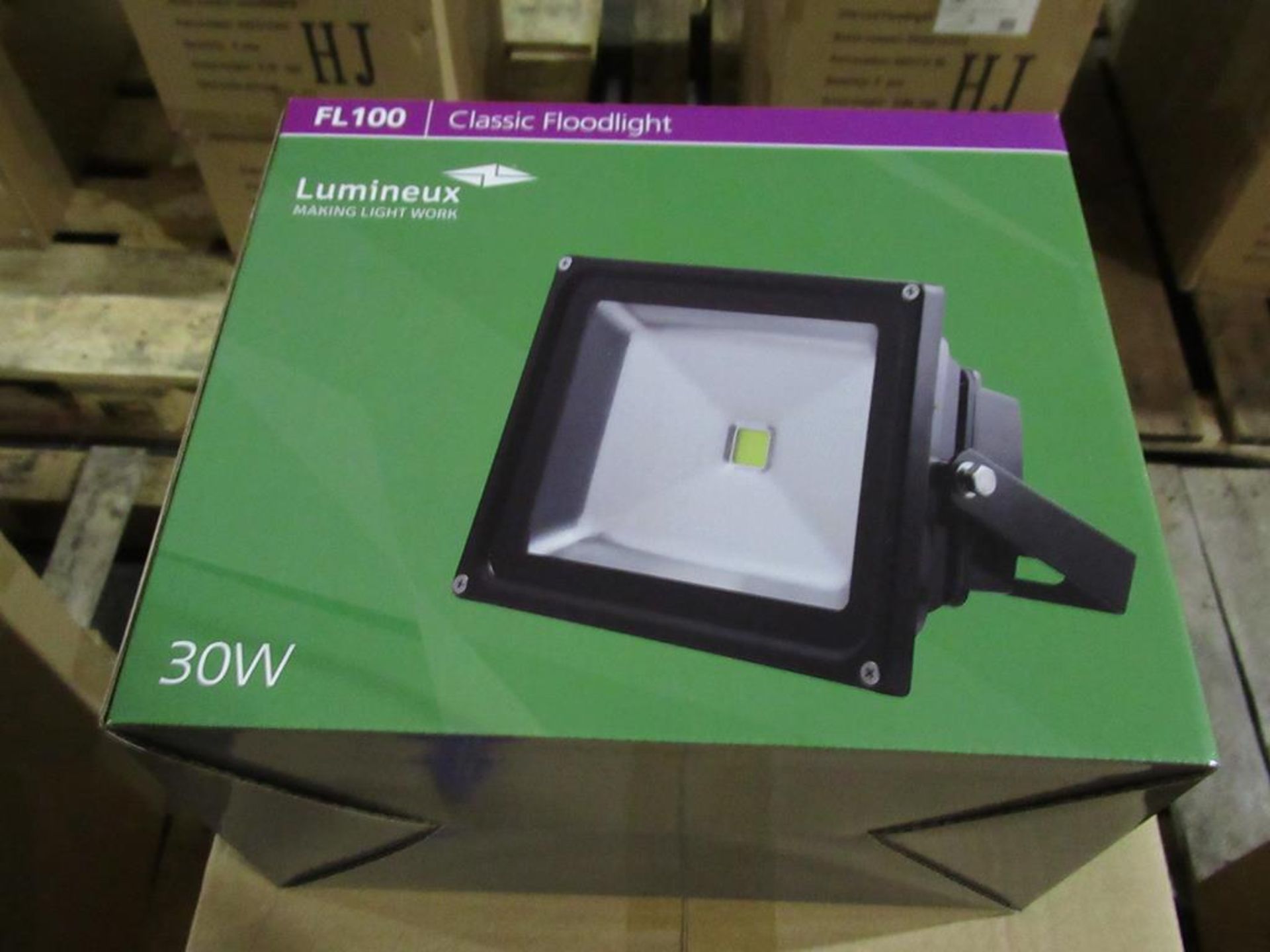 12 x LED 30W Classic Floodlight 4000K OEM Trade Price £ 504 - Image 3 of 3