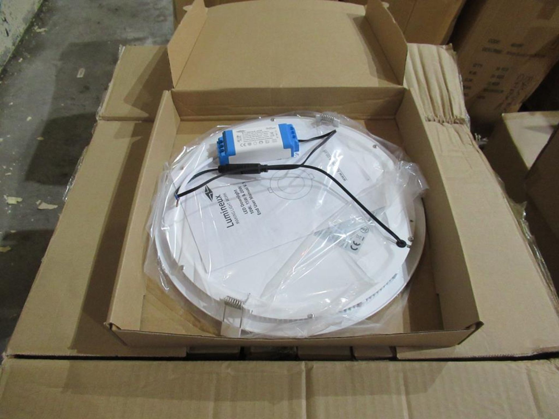 31 x Lumiuneux LED 20W Slimfit Downlight Pro 12Inch 6000K White OEM Trade Price £ 840 - Image 3 of 3