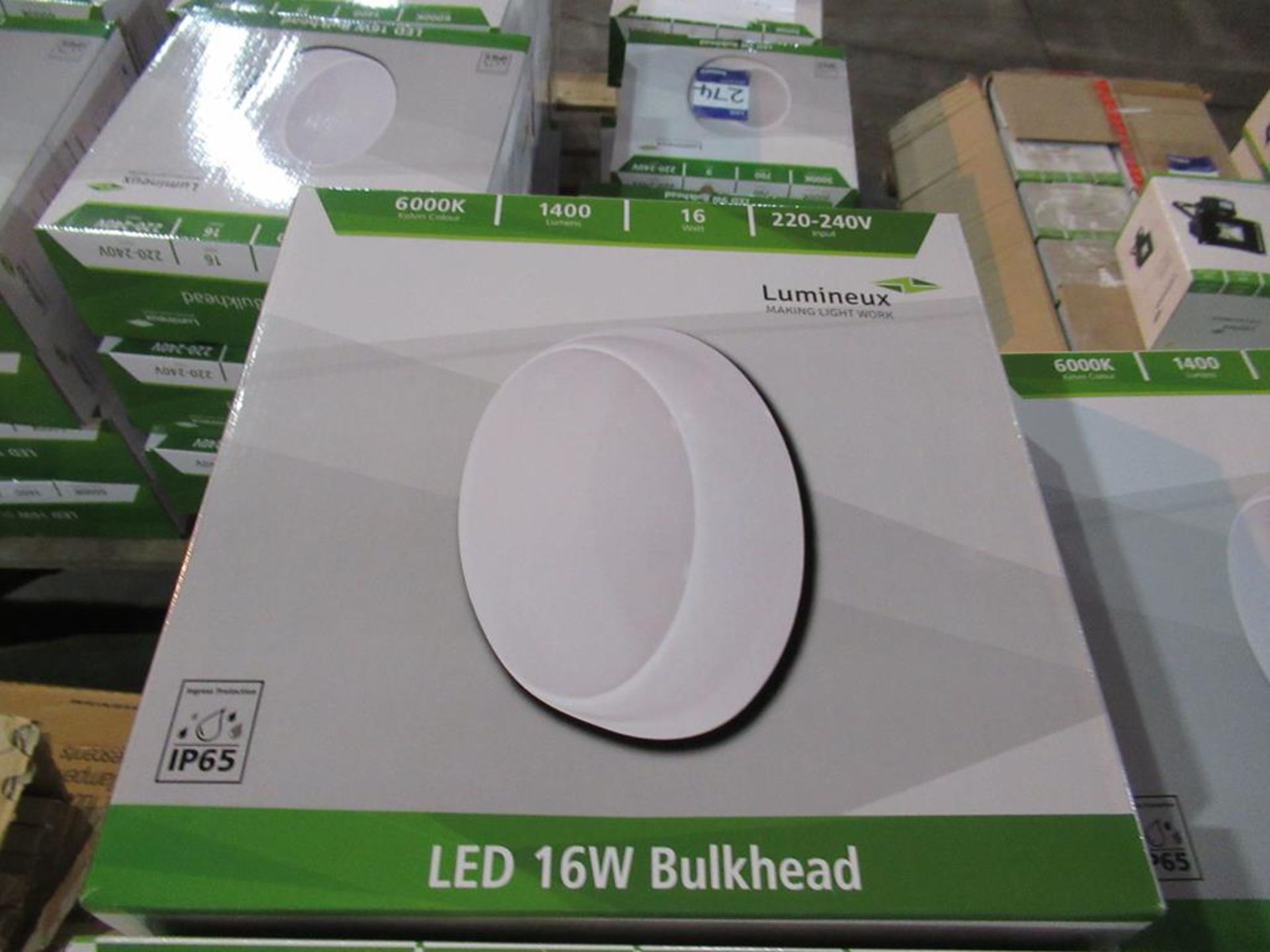 10 x Lumineux 16W LED Bulkhead Step Dim Sensor 6000K OEM Trade Price £ 220 - Image 3 of 3