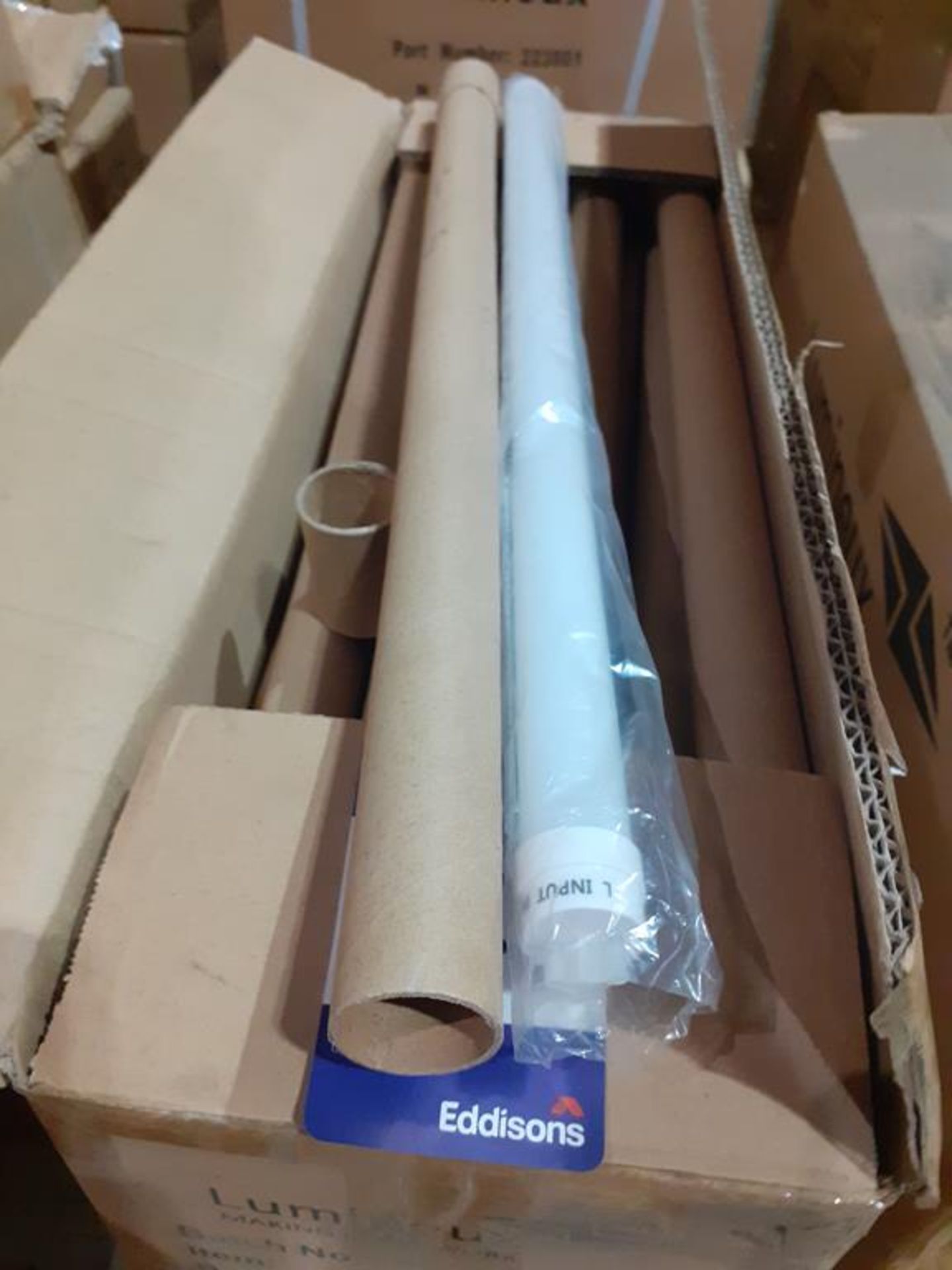 50 x Lumineux 2ft LED Tube 10W 4000K 1050lm 85-265V OEM Trade Price £367 - Image 3 of 3