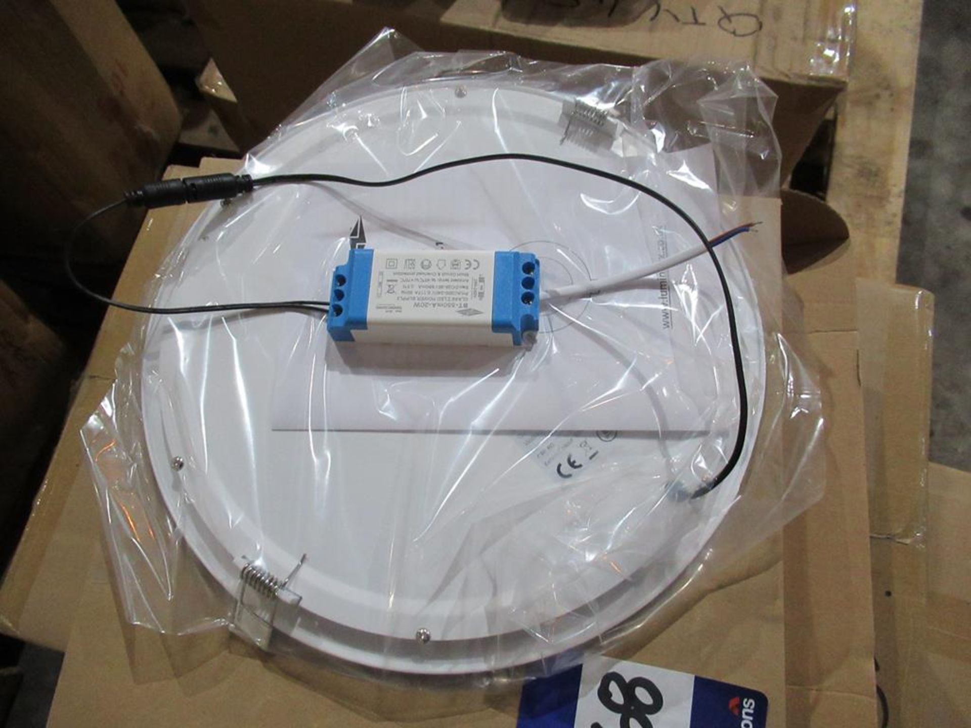 32 x Lumiuneux LED 20W Slimfit Downlight Pro 12Inch 6000K White OEM Trade Price £ 855 - Image 3 of 3