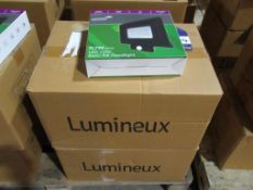 20 x Lumineux LED 70W PIR Floodlight 4000K 220-240V OEM Trade Price £ 1840