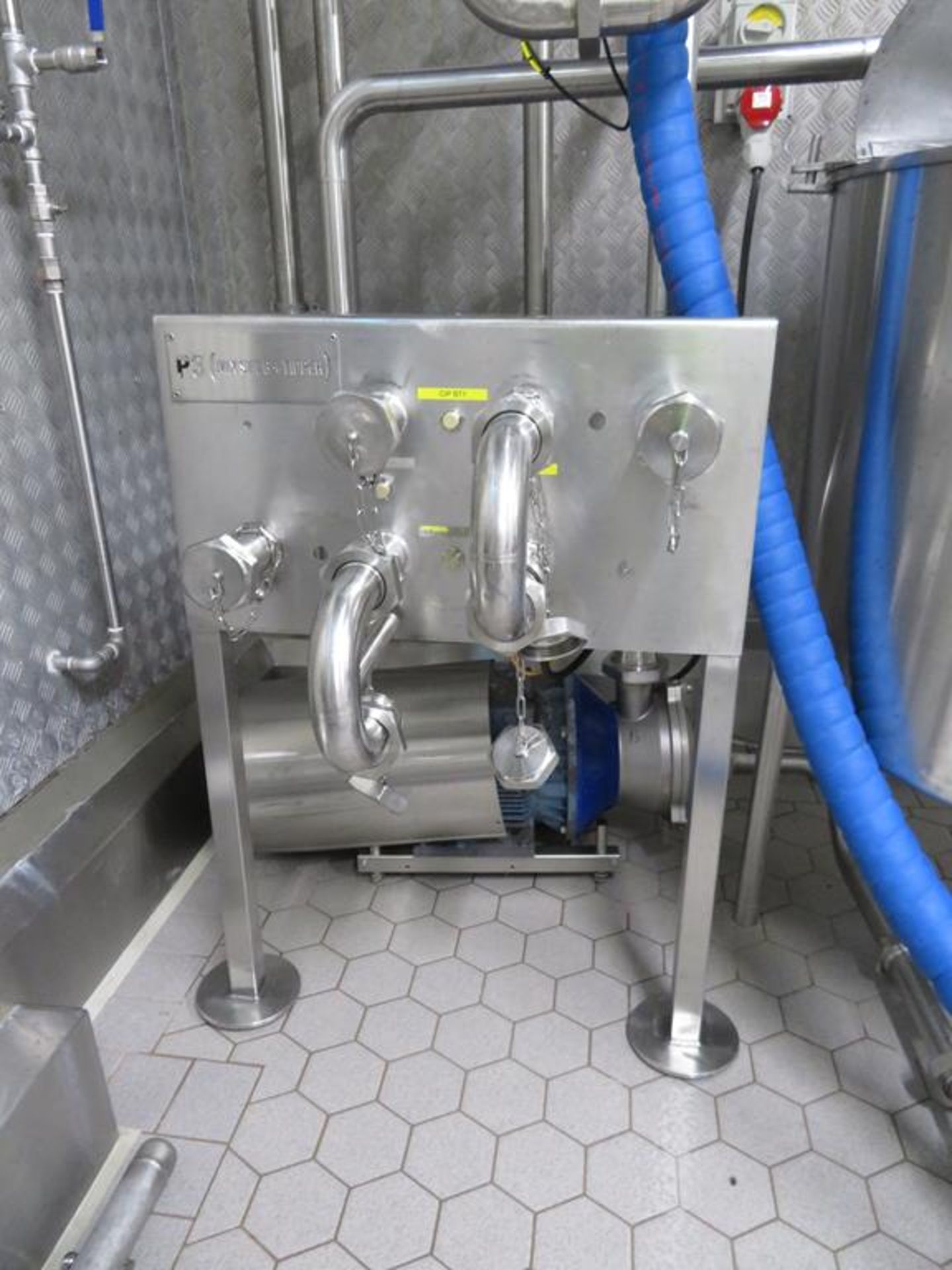 Mix Set B including a 500 Litre Stainless Steel Mixing Tank, Manifold, Pump & Definox Valve - Image 2 of 7